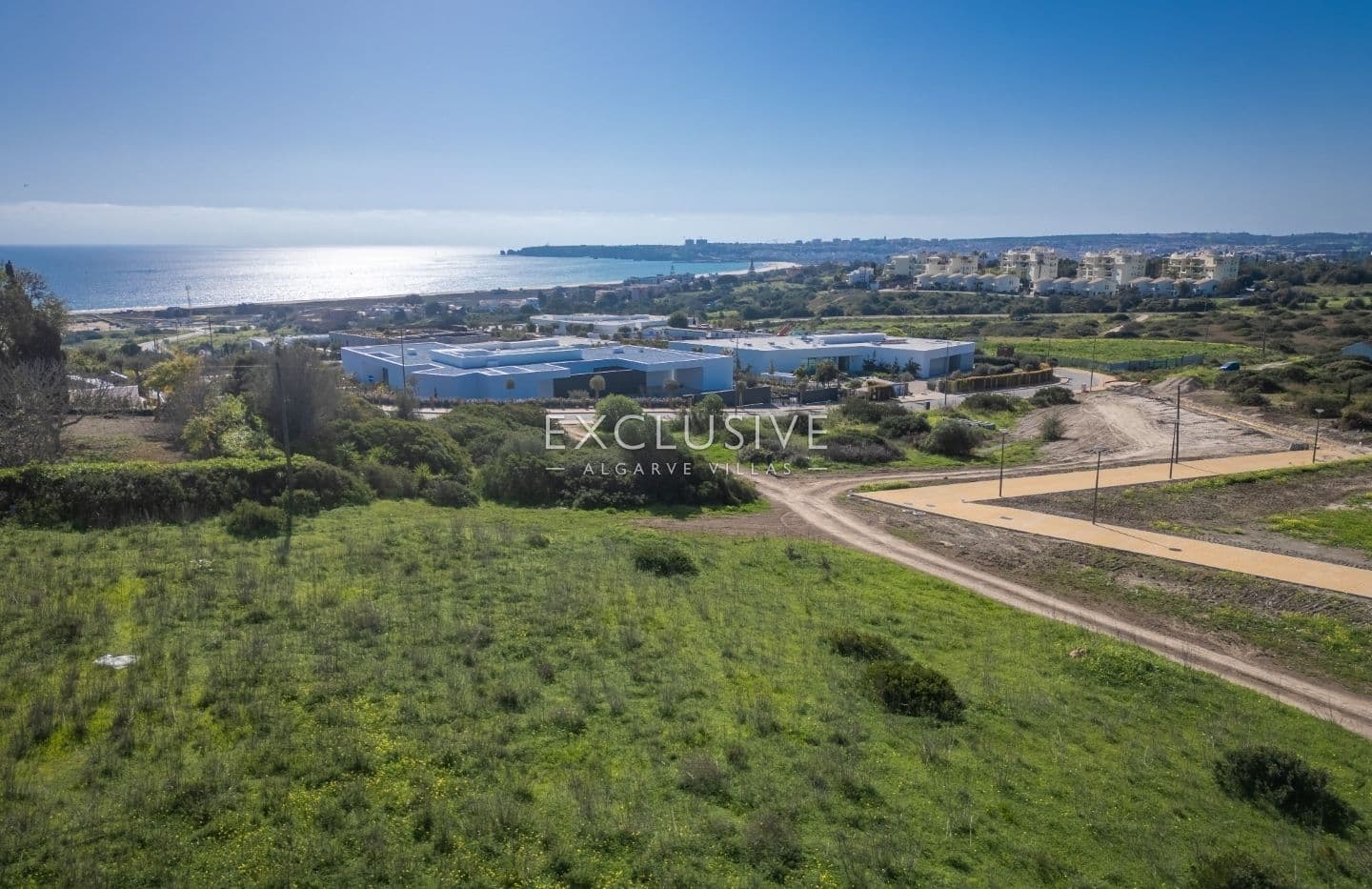 Große Baugrundstücke mit herrlichem Meerblick in Lagos, Algarve-1
