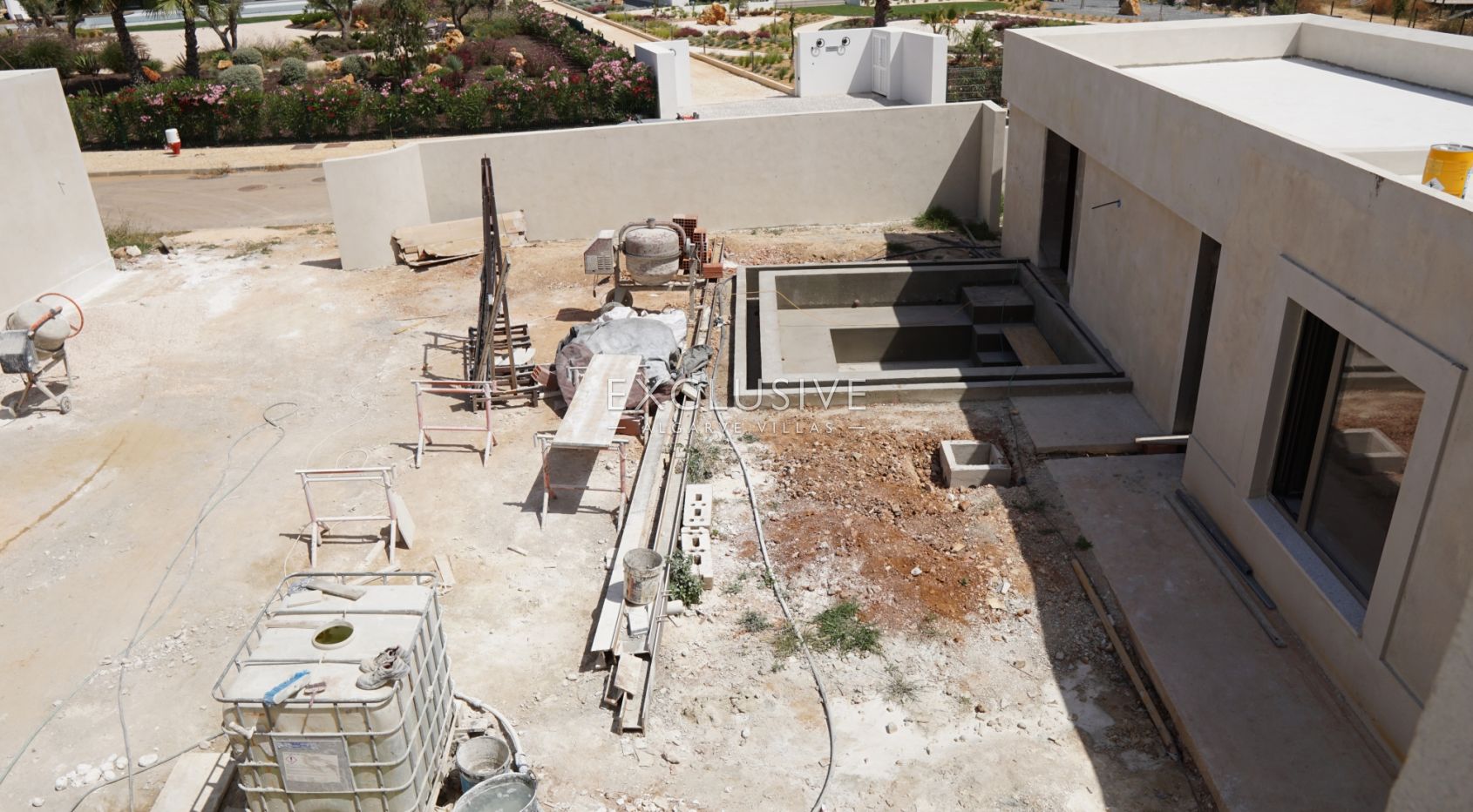Zeitgenössische mediterrane Luxusvilla mit atemberaubendem Meerblick in Lagos, Algarve
