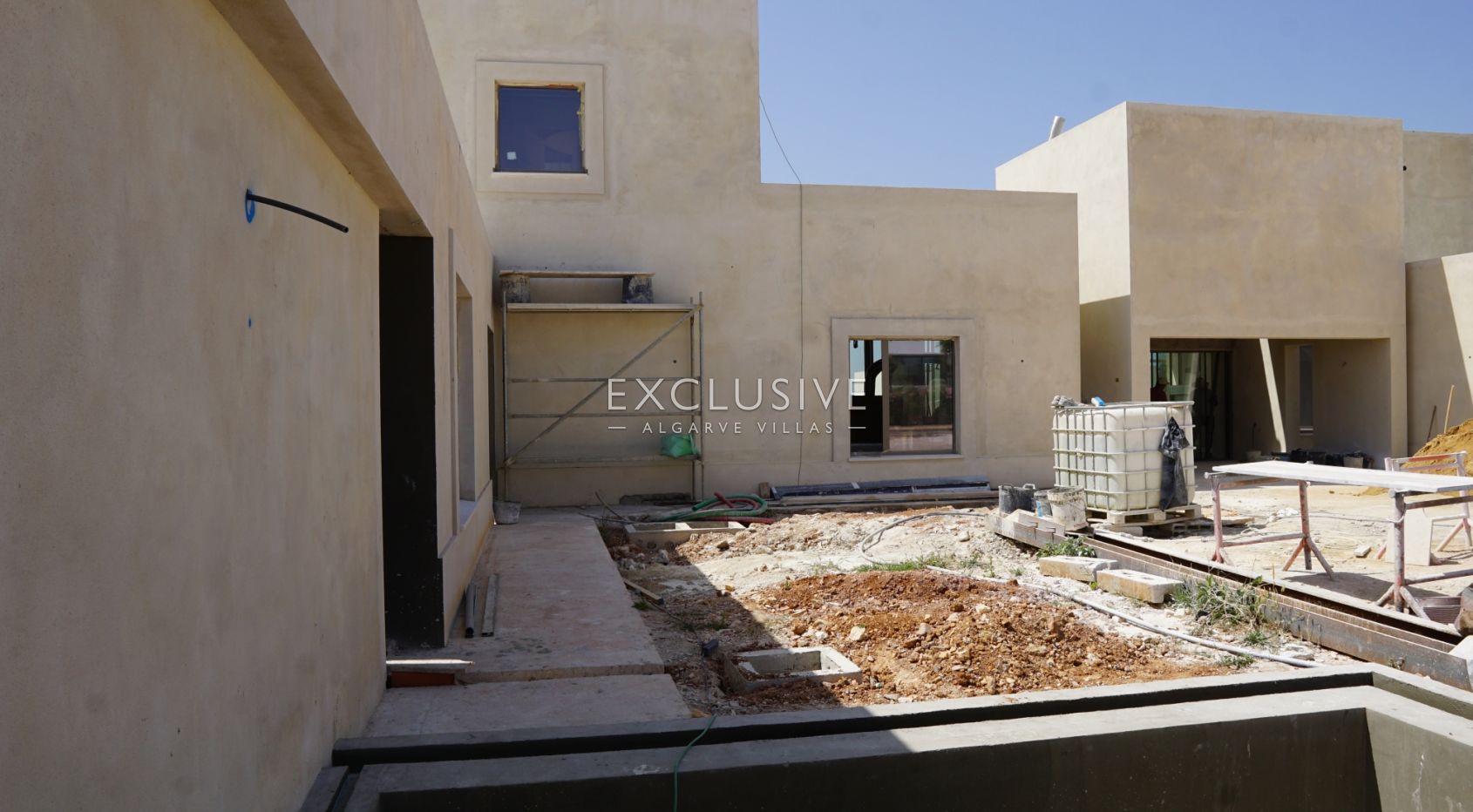 Zeitgenössische mediterrane Luxusvilla mit atemberaubendem Meerblick in Lagos, Algarve