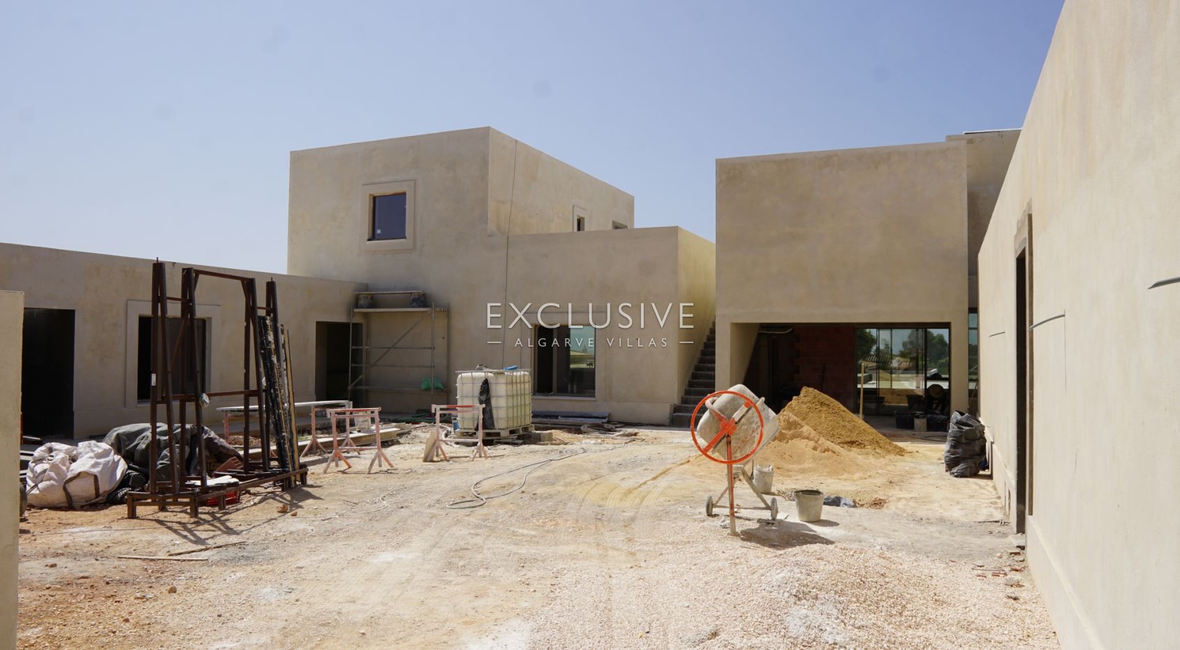 Zeitgenössische mediterrane Luxusvilla mit atemberaubendem Meerblick in Lagos, Algarve