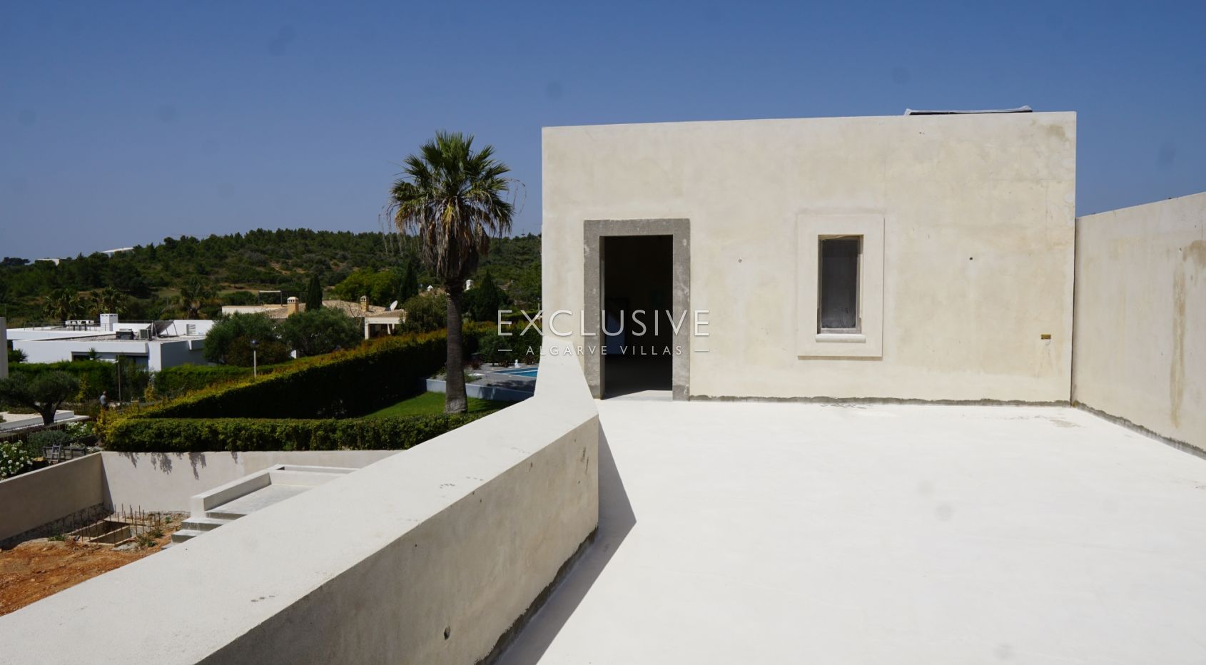 Zeitgenössische mediterrane Luxusvilla mit atemberaubendem Meerblick in Lagos, Algarve