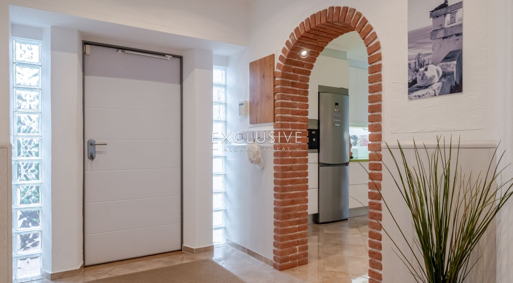 Charmante Villa mit vier Schlafzimmern und Meerblick in Albufeira, Algarve