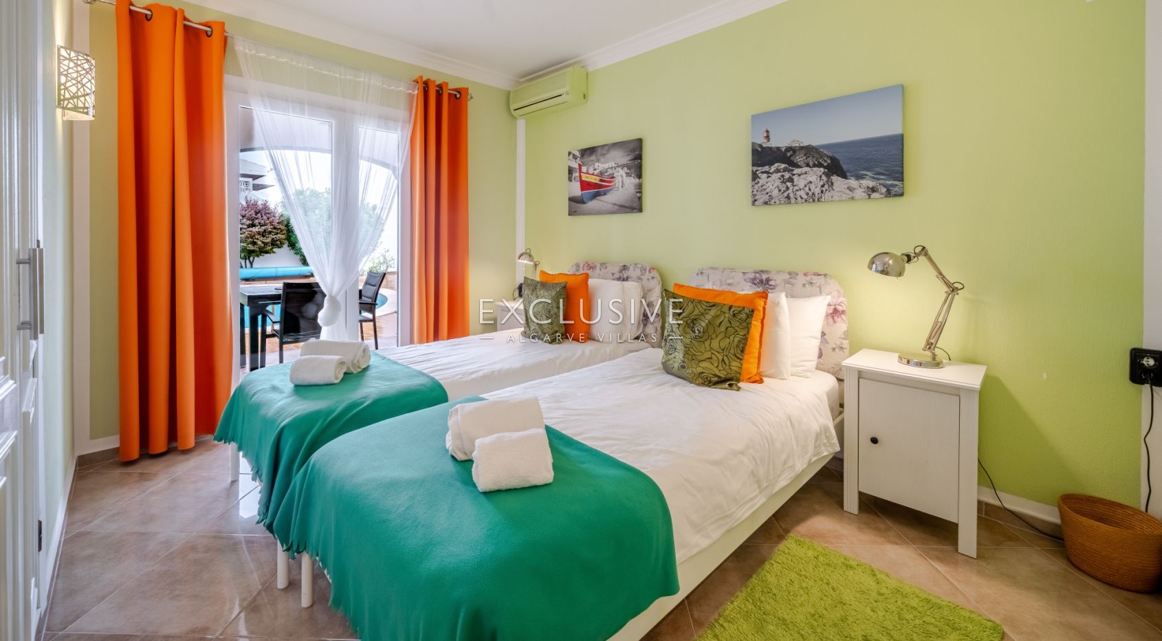 Charmante Villa mit vier Schlafzimmern und Meerblick in Albufeira, Algarve
