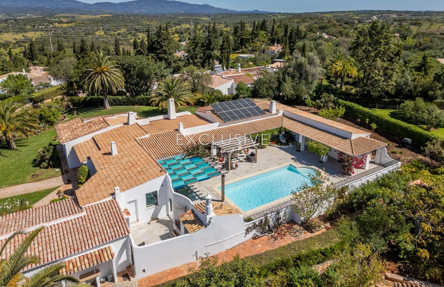 Charmante 5 schlafzimmer Villa mit pool in Alvor, Algarve