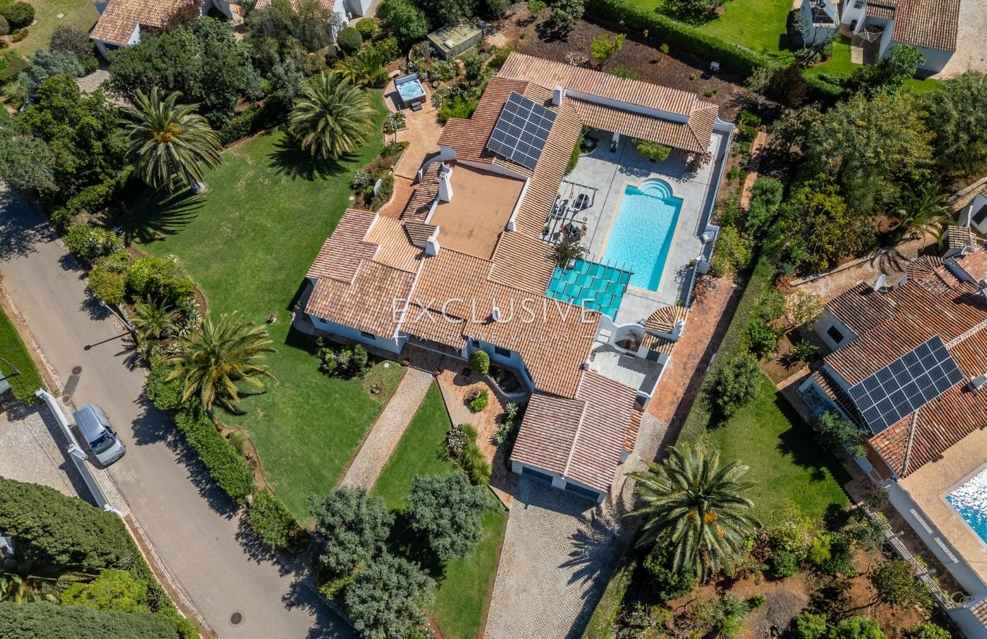 Charmante 5 schlafzimmer Villa mit pool in Alvor, Algarve