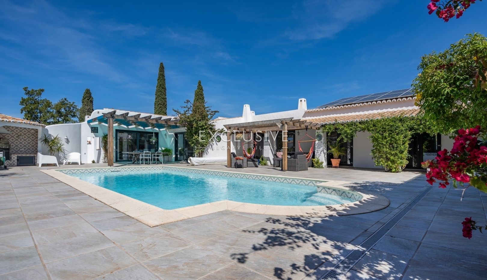 Charmante 5 schlafzimmer Villa mit pool in Alvor, Algarve