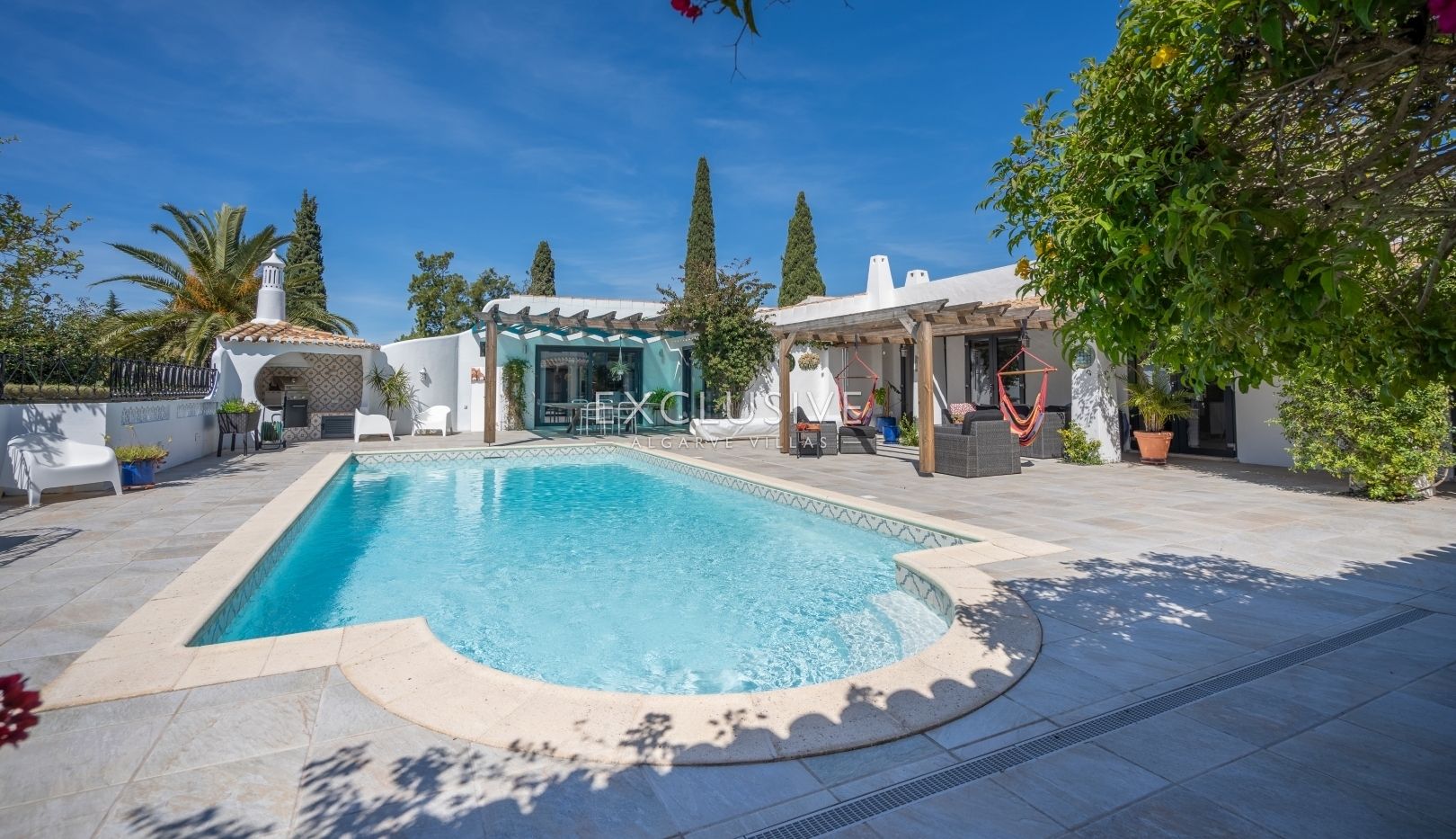 Charmante 5 schlafzimmer Villa mit pool in Alvor, Algarve