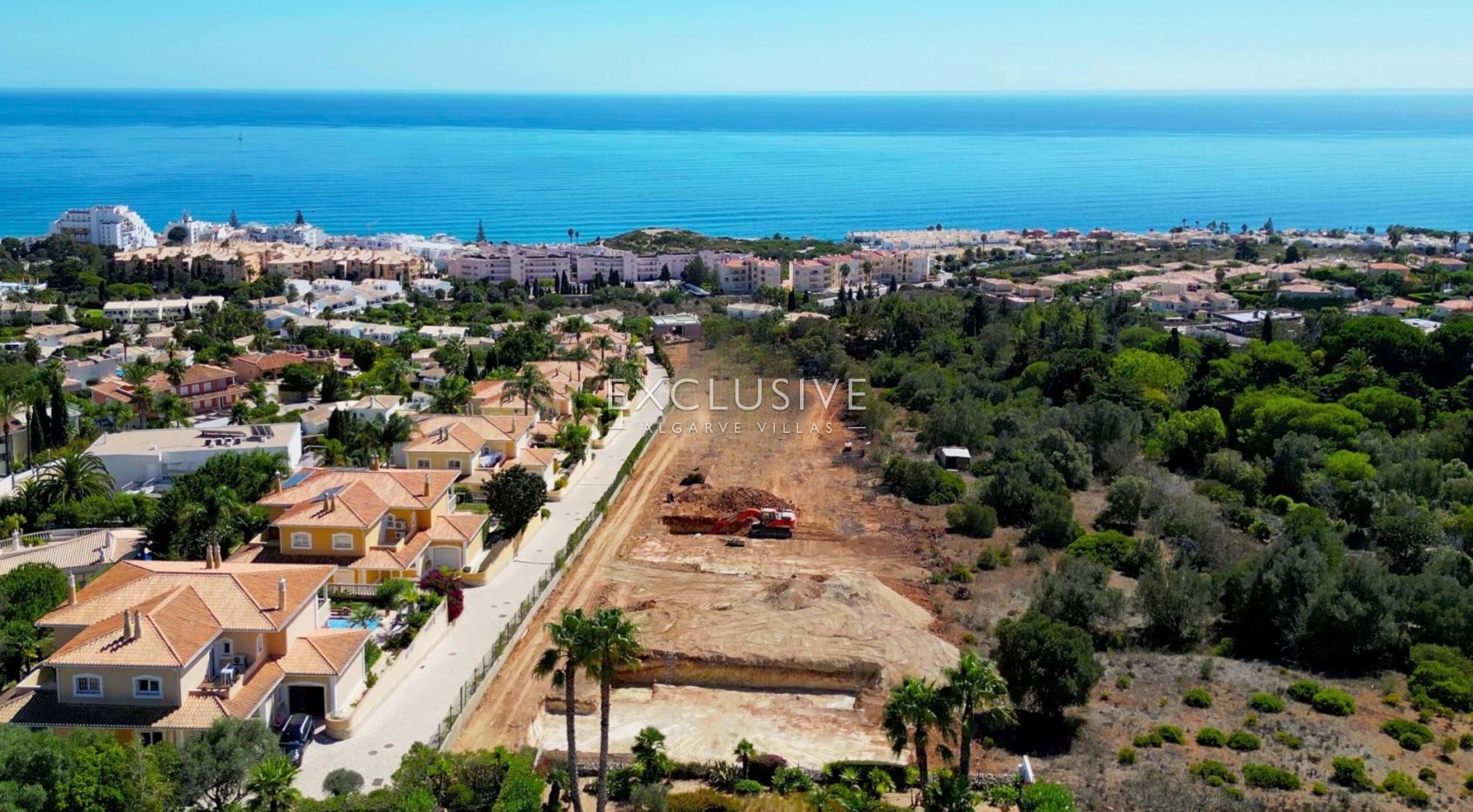 12 Exclusive Semi-Detached Villas with Sea Views in Praia da Luz - Lagos, Algarve