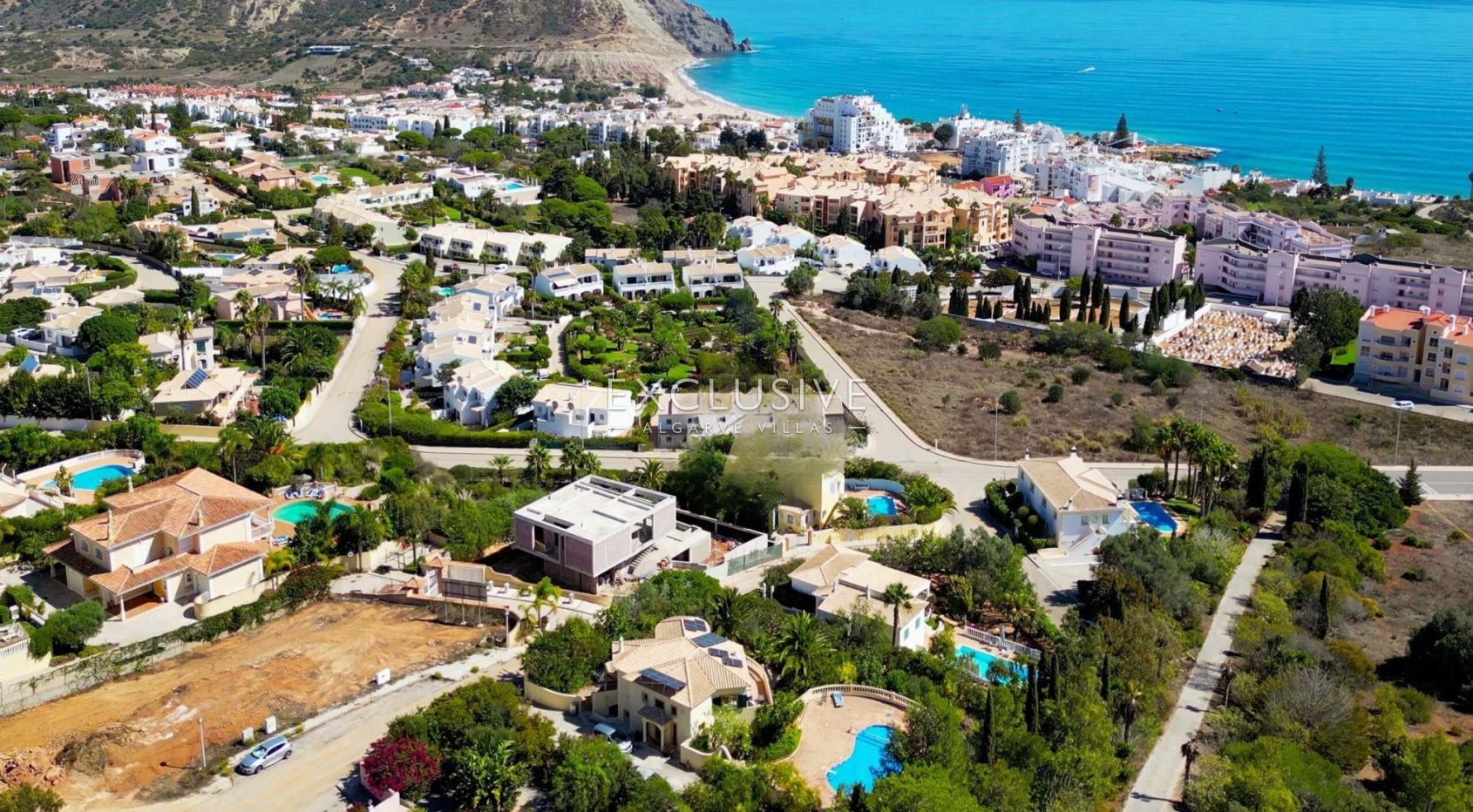 12 Exclusive Semi-Detached Villas with Sea Views in Praia da Luz - Lagos, Algarve
