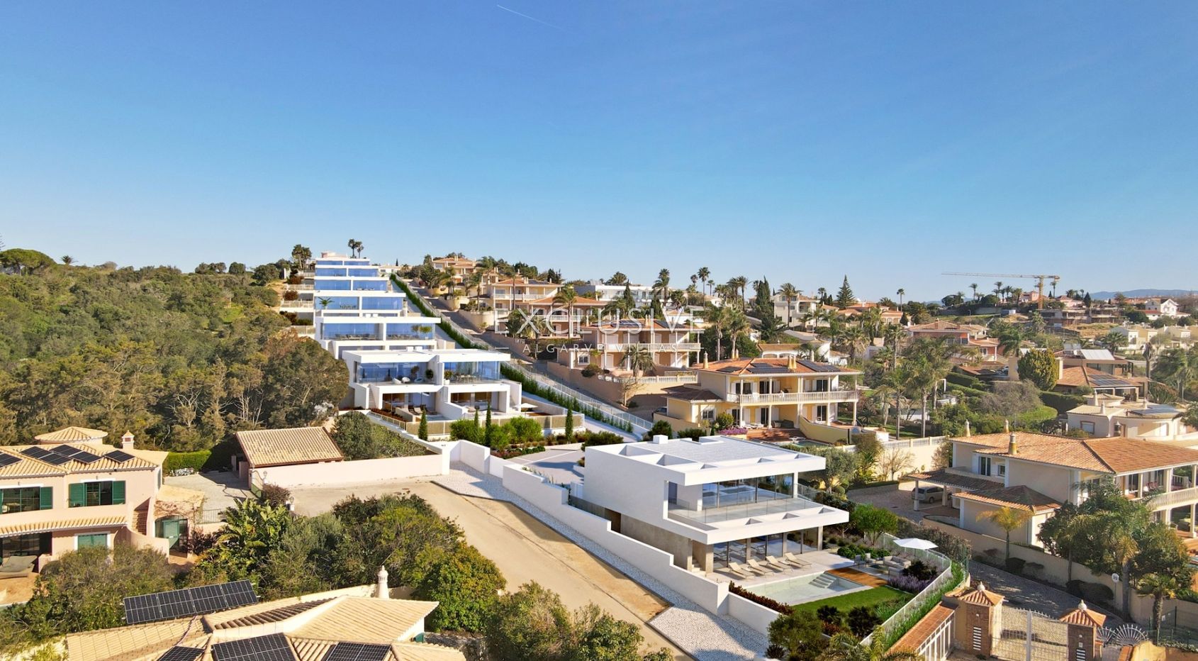 12 Exclusive Semi-Detached Villas with Sea Views in Praia da Luz - Lagos, Algarve