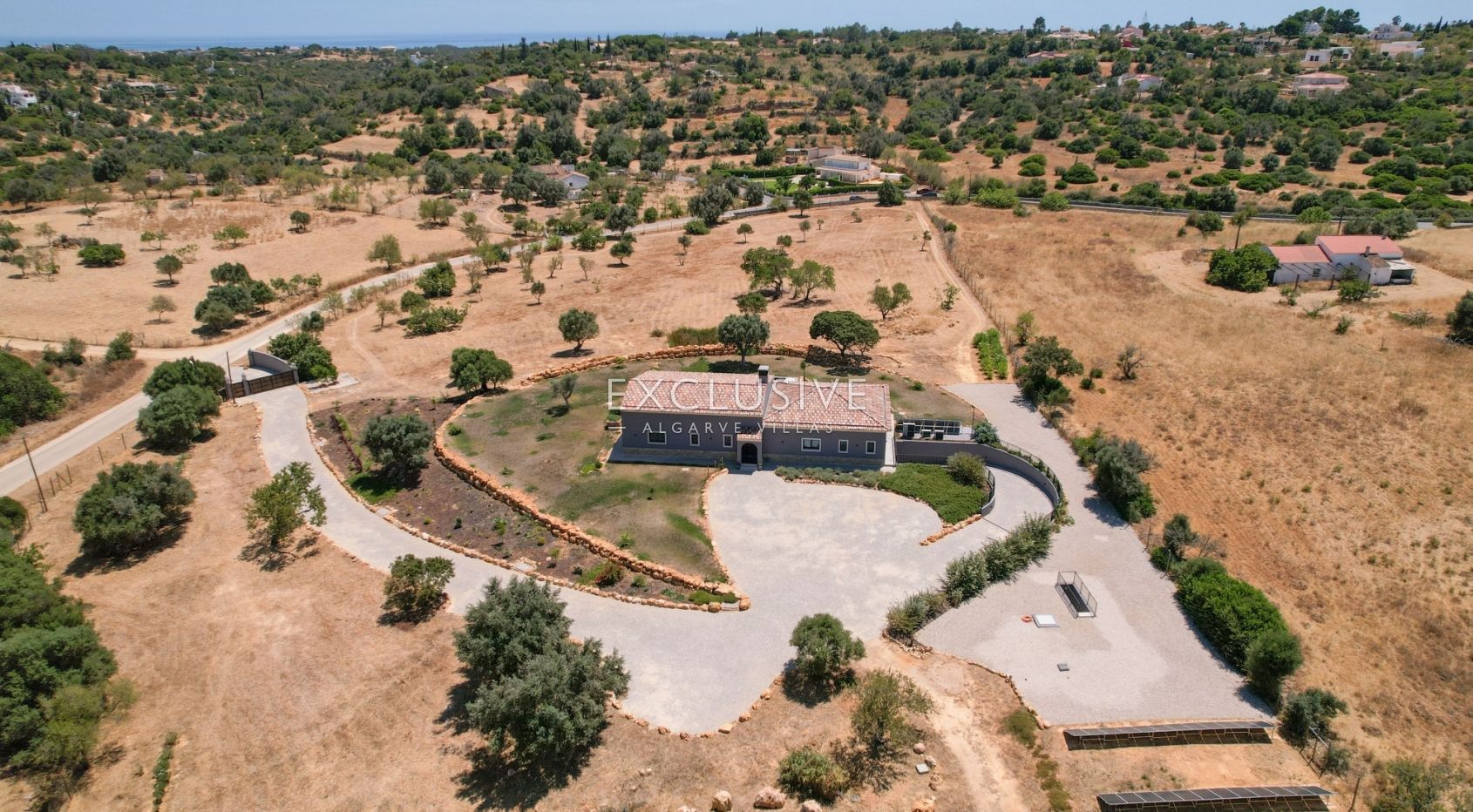 Large 3 bedroom 'quinta' near Carvoeiro and International School on large plot