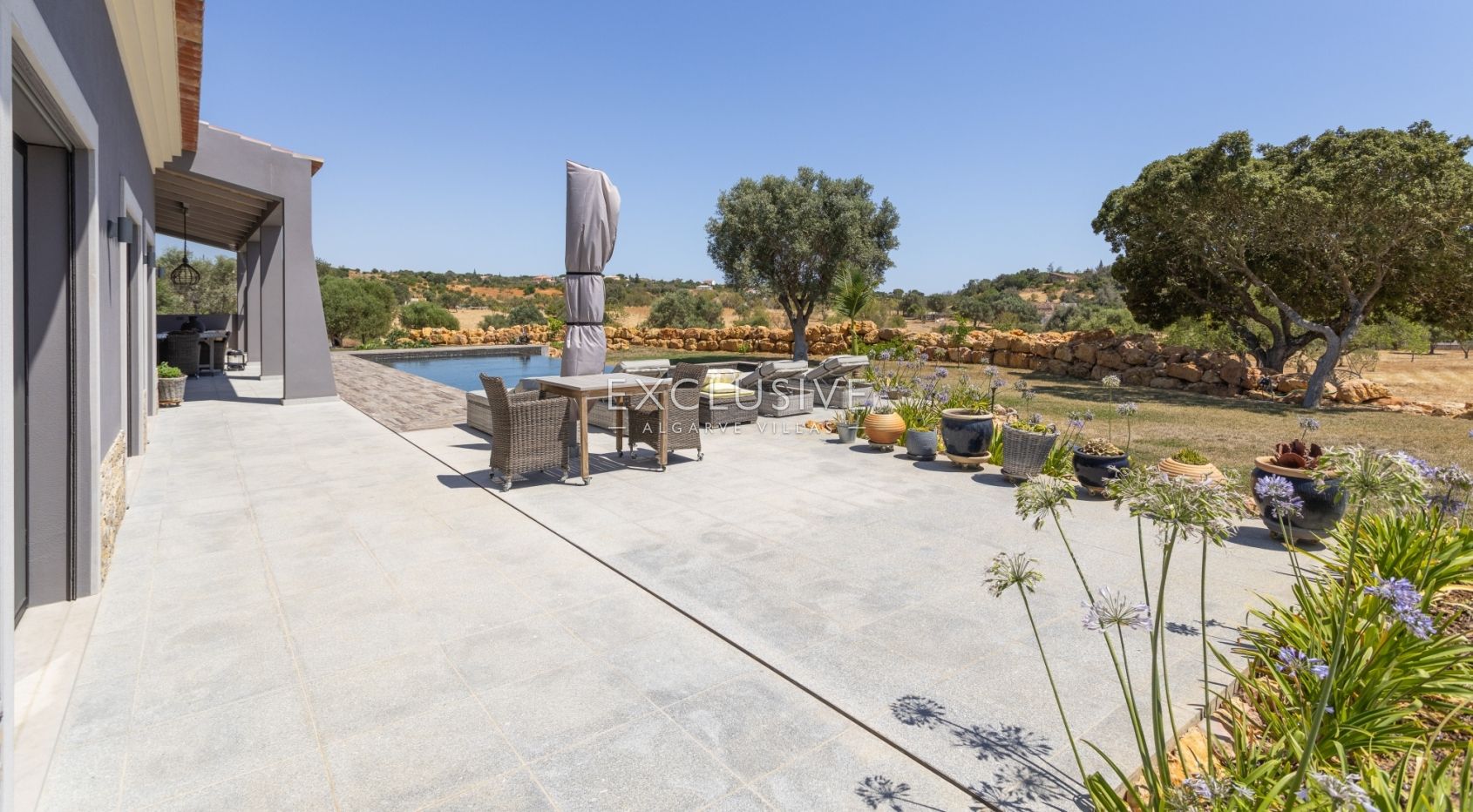 Large 3 bedroom 'quinta' near Carvoeiro and International School on large plot