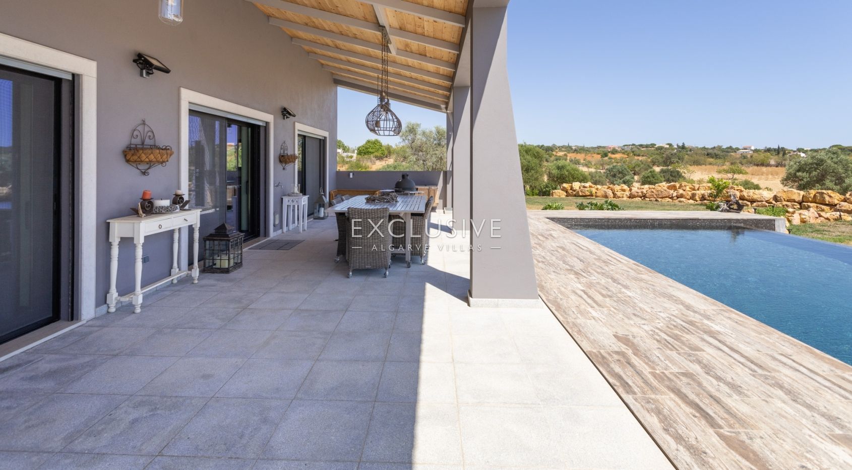 Large 3 bedroom 'quinta' near Carvoeiro and International School on large plot