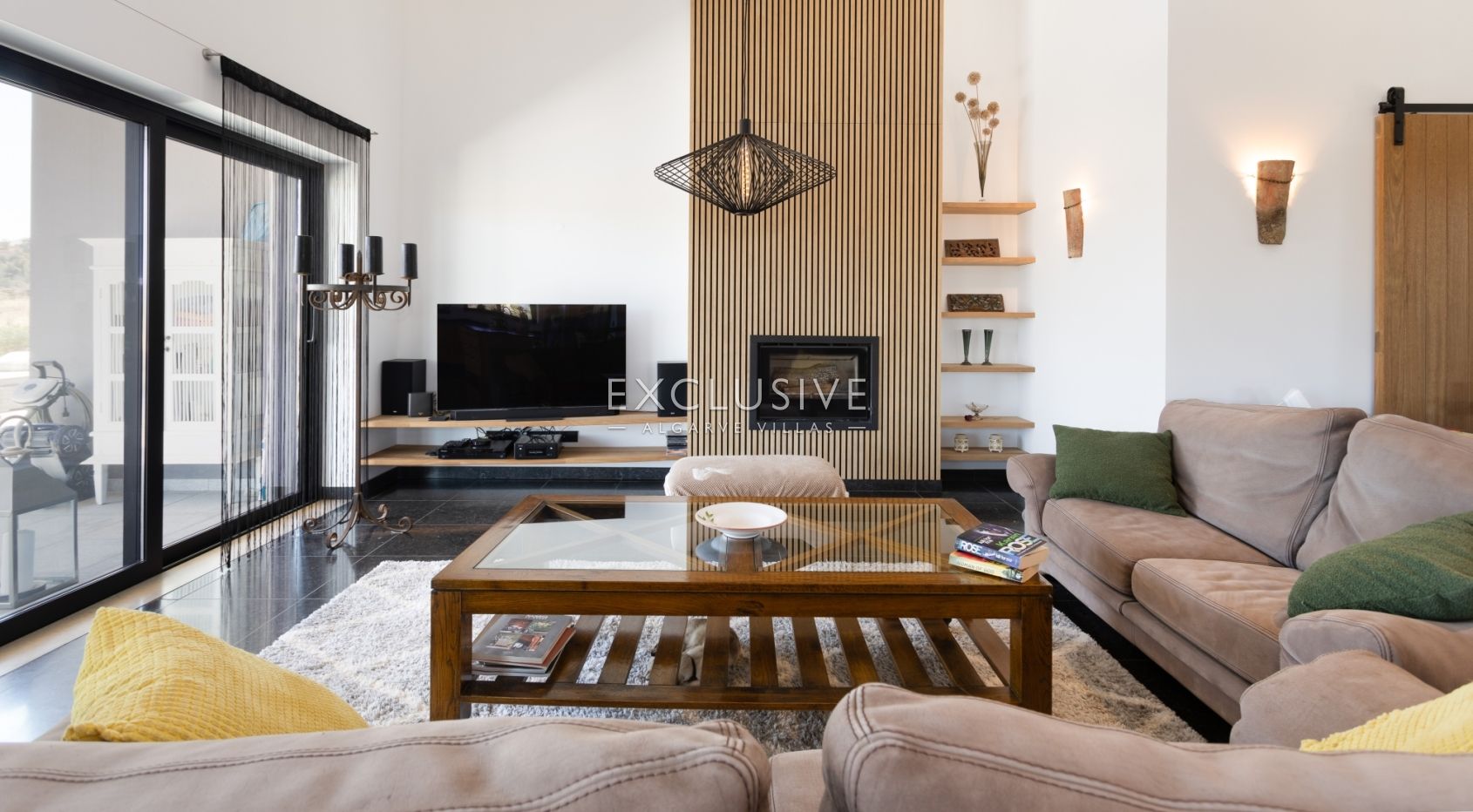 Large 3 bedroom 'quinta' near Carvoeiro and International School on large plot