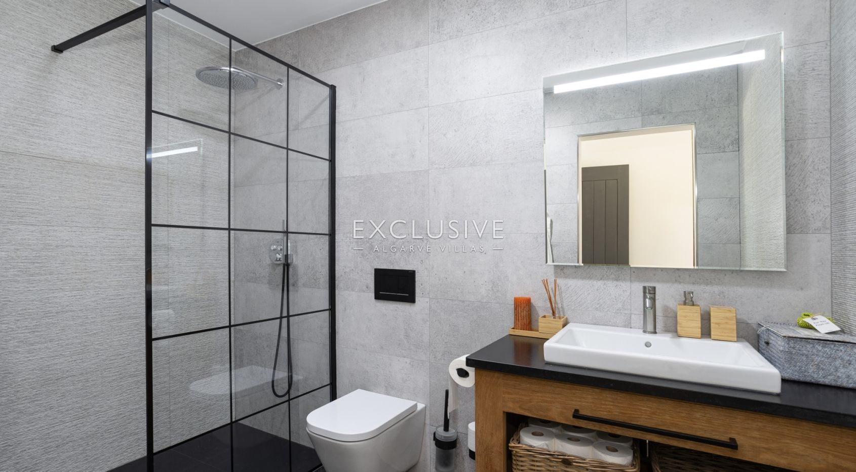 Large 3 bedroom 'quinta' near Carvoeiro and International School on large plot