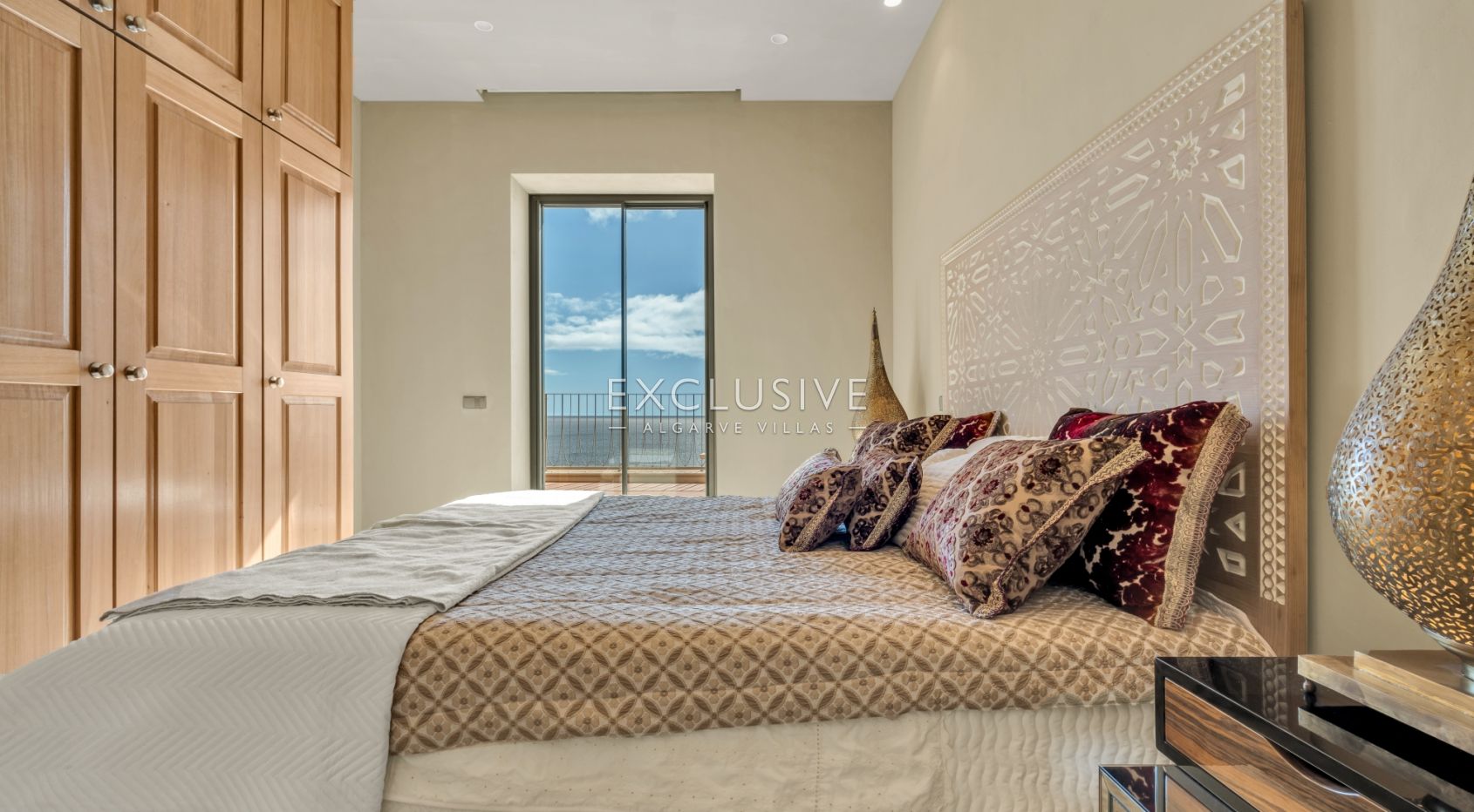 Moradia de frente para o mar com 8 quartos com ilha privada em Lagos, Algarve, Portugal