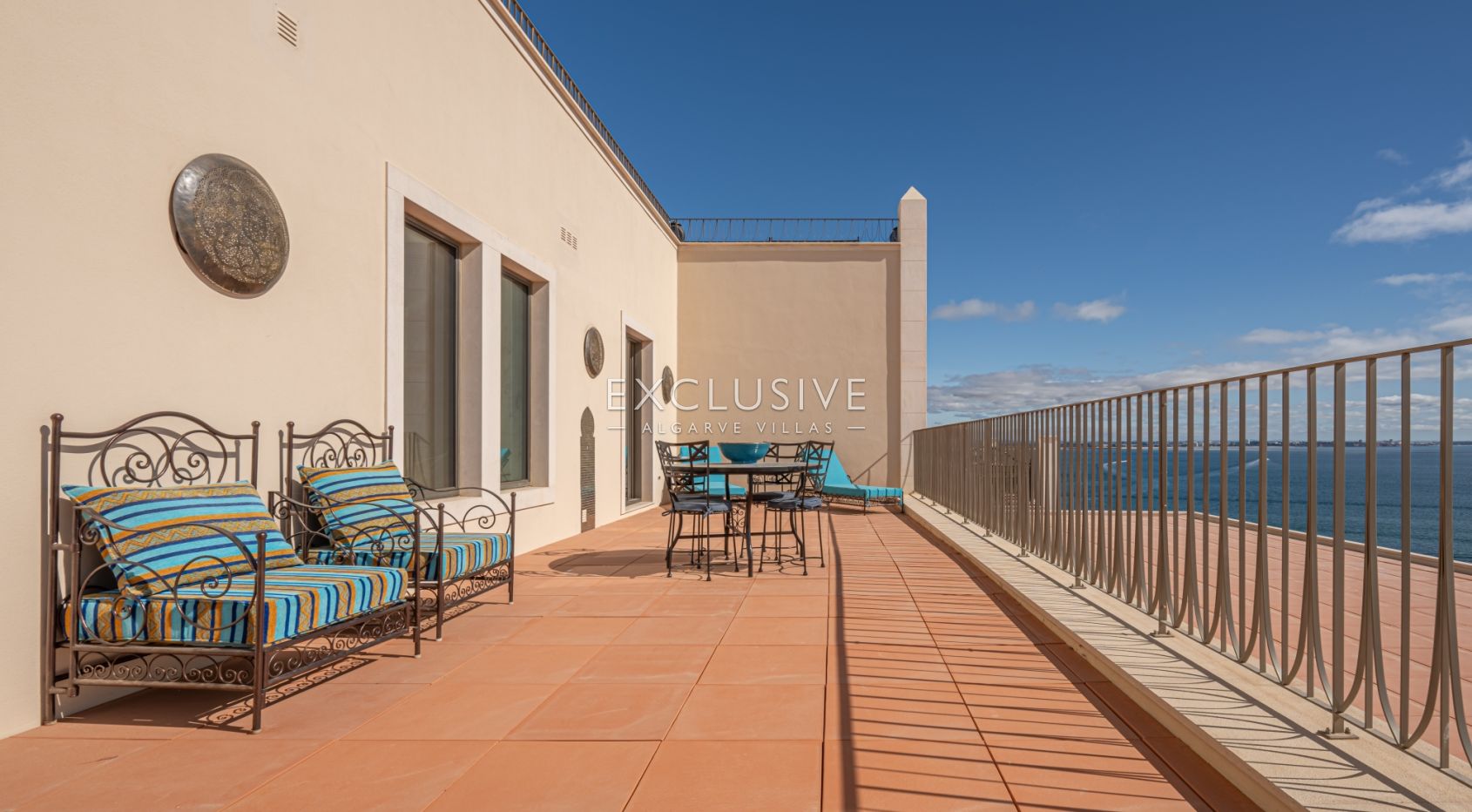 Moradia de frente para o mar com 8 quartos com ilha privada em Lagos, Algarve, Portugal
