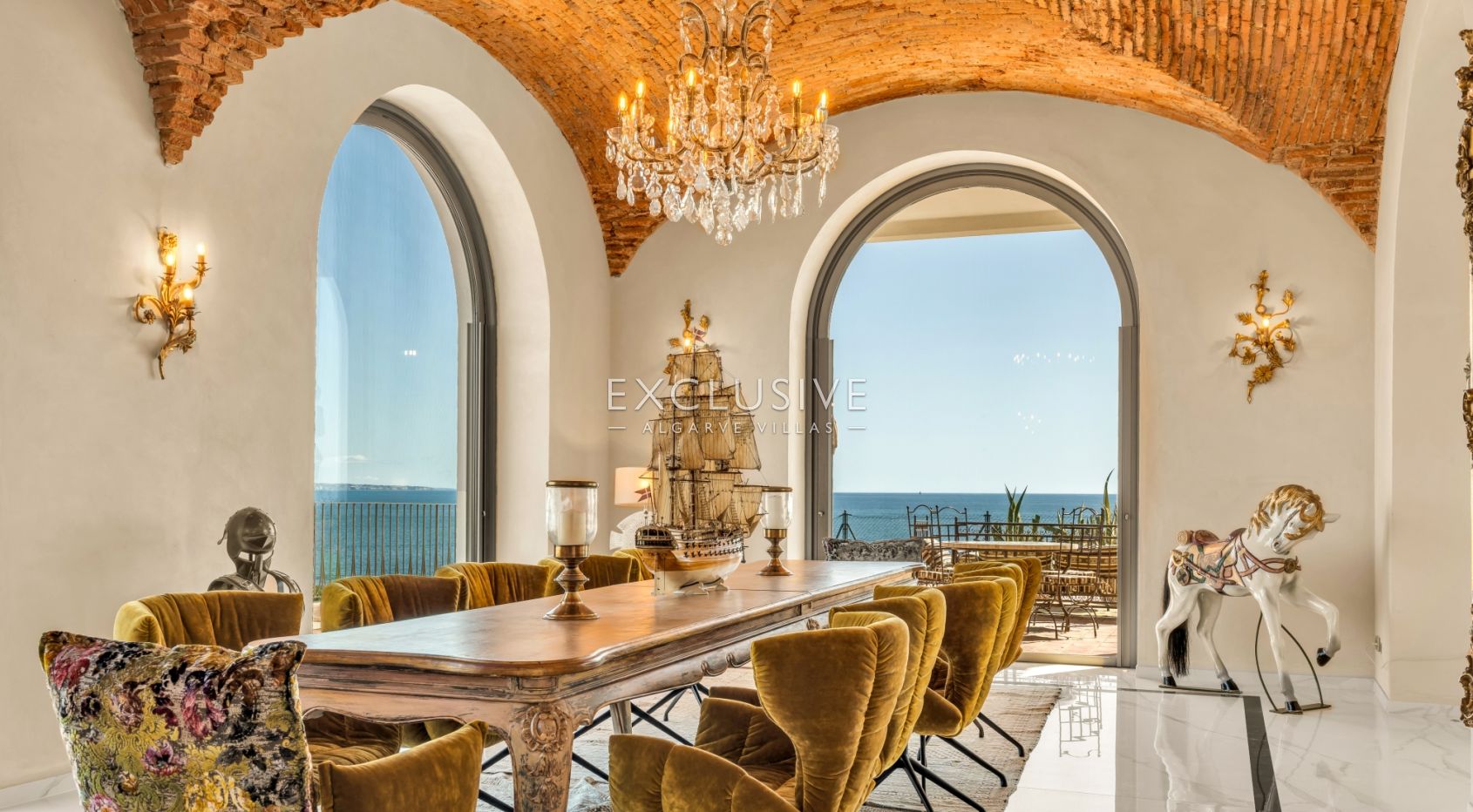 Moradia de frente para o mar com 8 quartos com ilha privada em Lagos, Algarve, Portugal