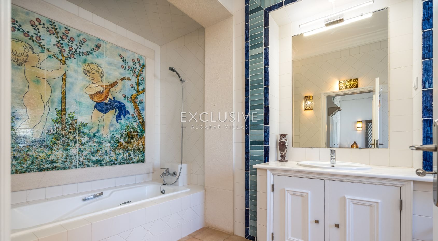 Luxe villa met 5 slaapkamers in Lagoa - Perfect voor gezinnen, boetiekhotel of retraitecentr