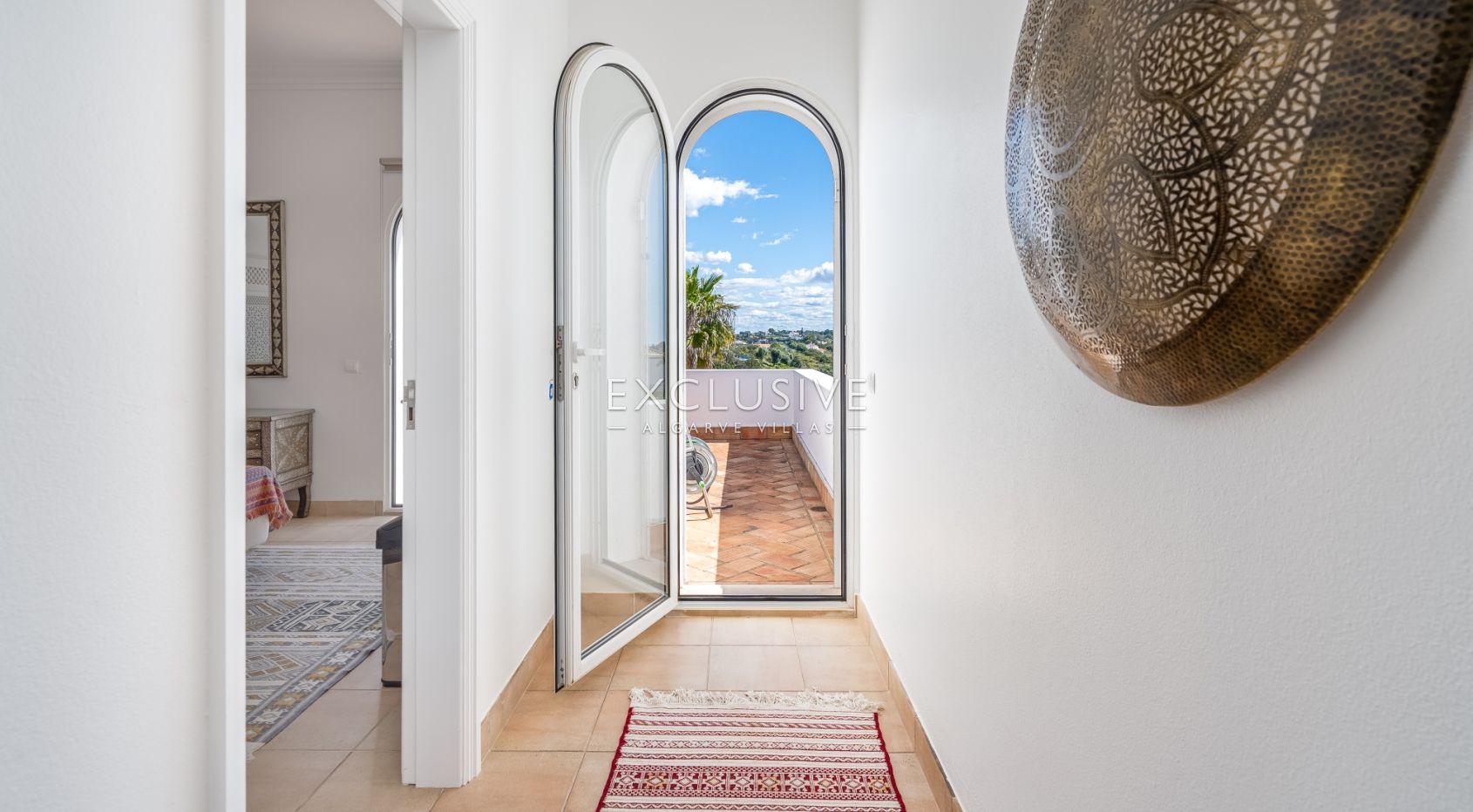 Luxe villa met 5 slaapkamers in Lagoa - Perfect voor gezinnen, boetiekhotel of retraitecentr