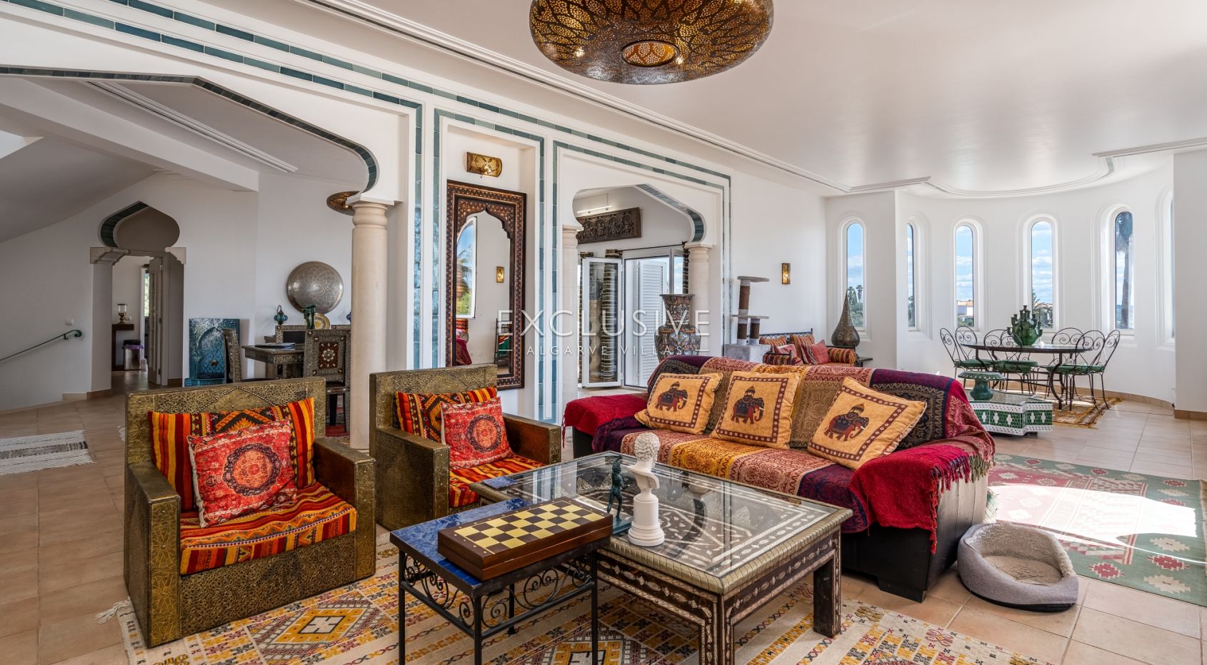 Luxe villa met 5 slaapkamers in Lagoa - Perfect voor gezinnen, boetiekhotel of retraitecentr