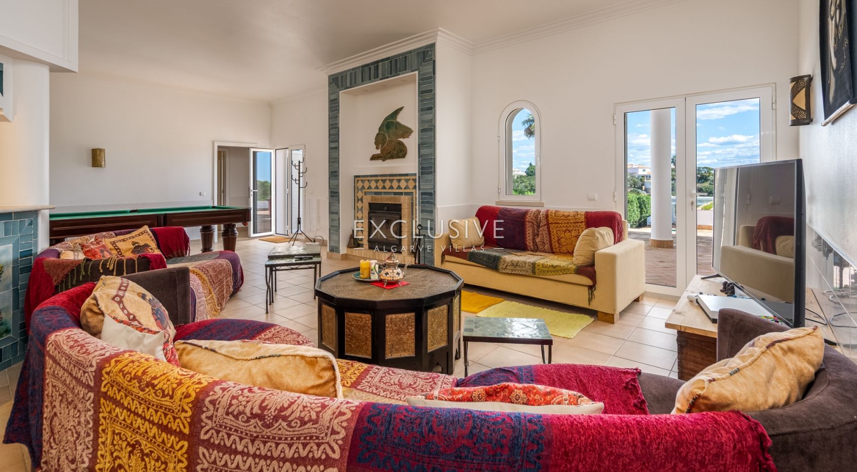 Luxe villa met 5 slaapkamers in Lagoa - Perfect voor gezinnen, boetiekhotel of retraitecentr