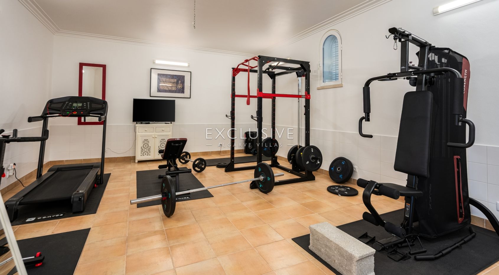 Luxe villa met 5 slaapkamers in Lagoa - Perfect voor gezinnen, boetiekhotel of retraitecentr