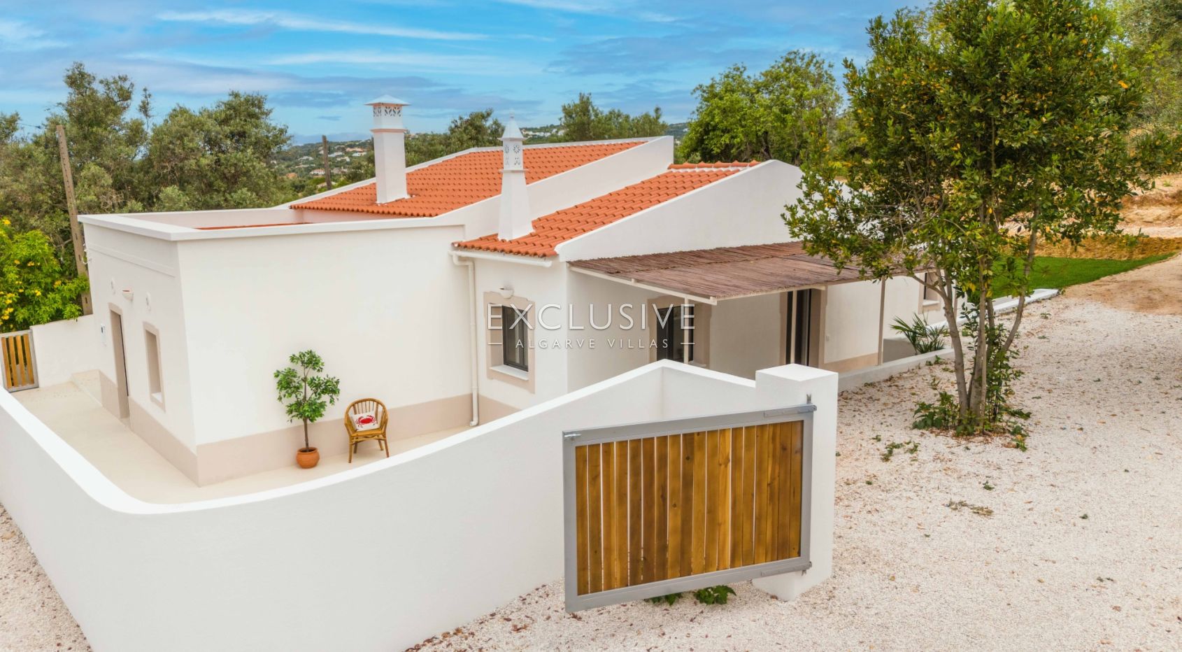 Recently renovated 3 bedroom house in countryside in Bordeira, Faro