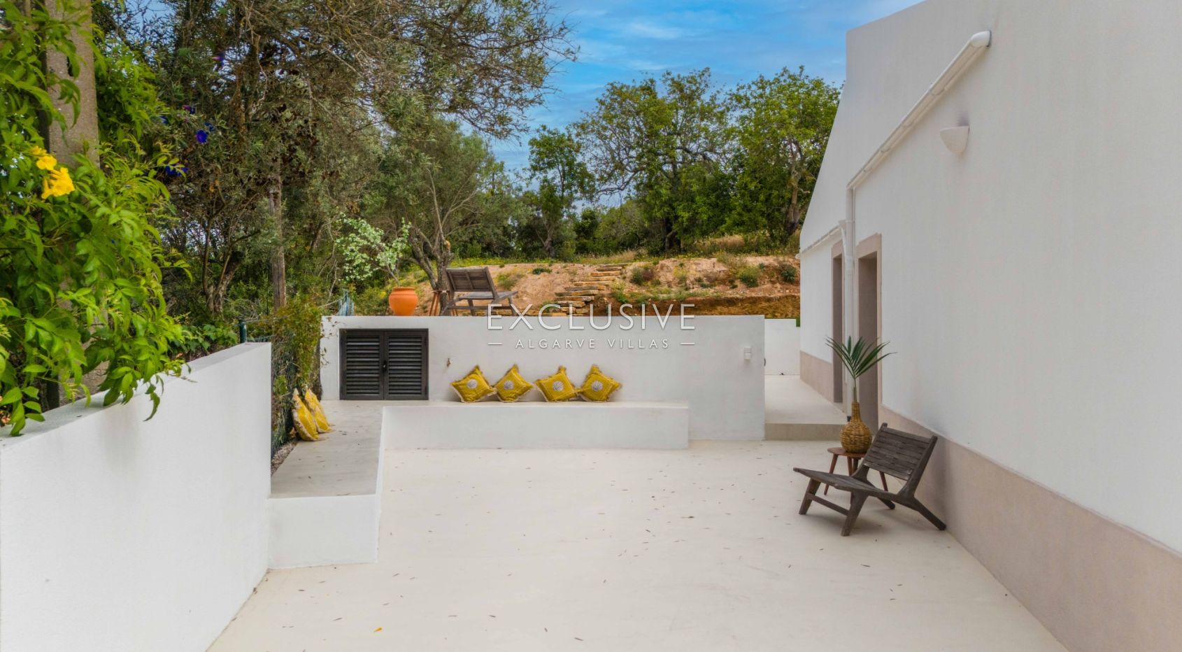 Recently renovated 3 bedroom house in countryside in Bordeira, Faro