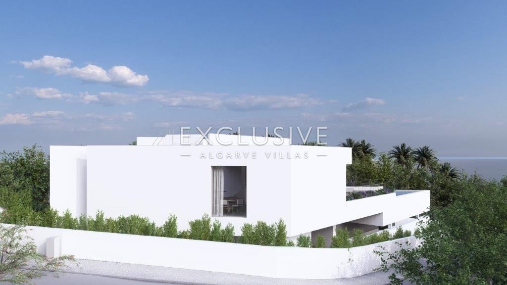 Building plot with approved project by renowned architect close to centre of Luz, Algarve