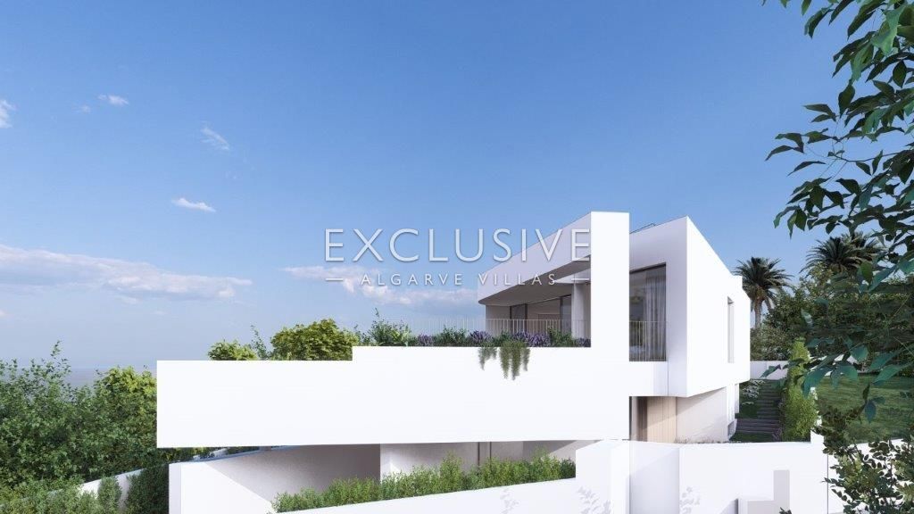 Building plot with approved project by renowned architect close to centre of Luz, Algarve