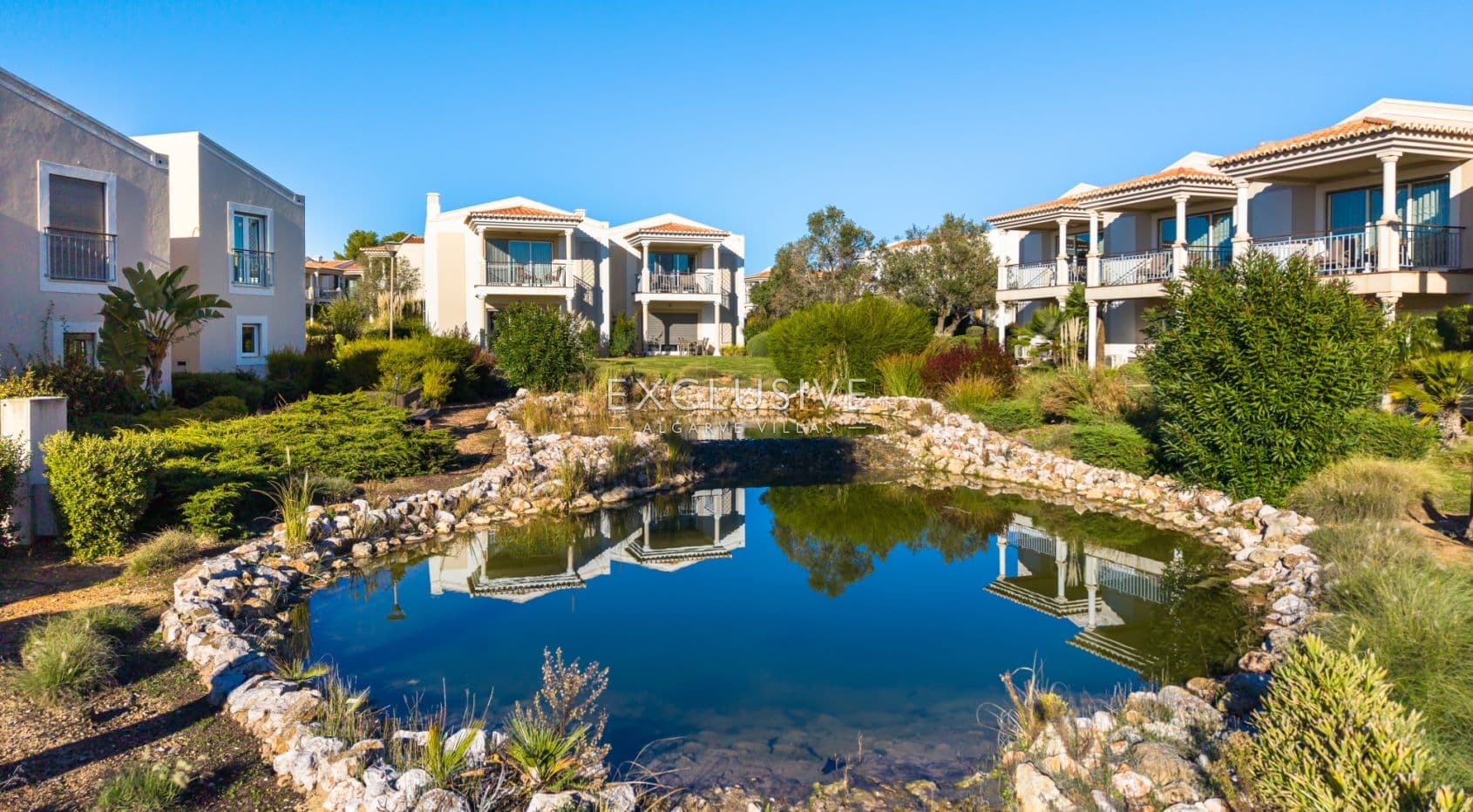 Impressively spacious townhouses, luxury resort, Carvoeiro, Algarve-2