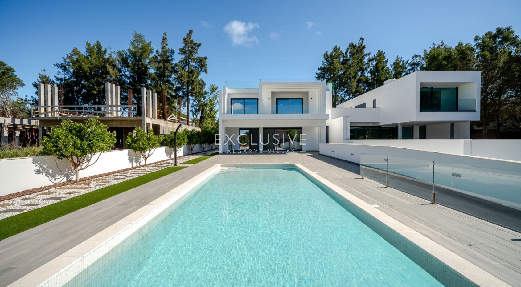 une Villa moderne 3+1 flambant neuve dans un quartier très recherché de Vilamoura-1
