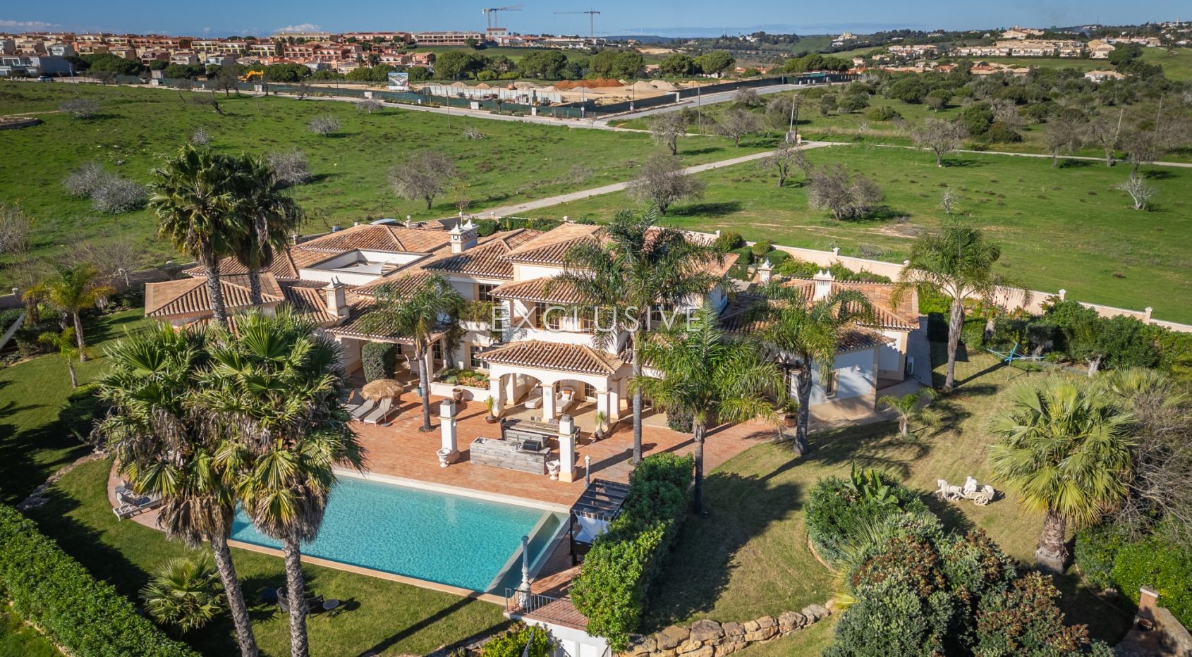 Exquise propriété de luxe avec vue sur la mer à Lagos près des plages et du terrain de golf