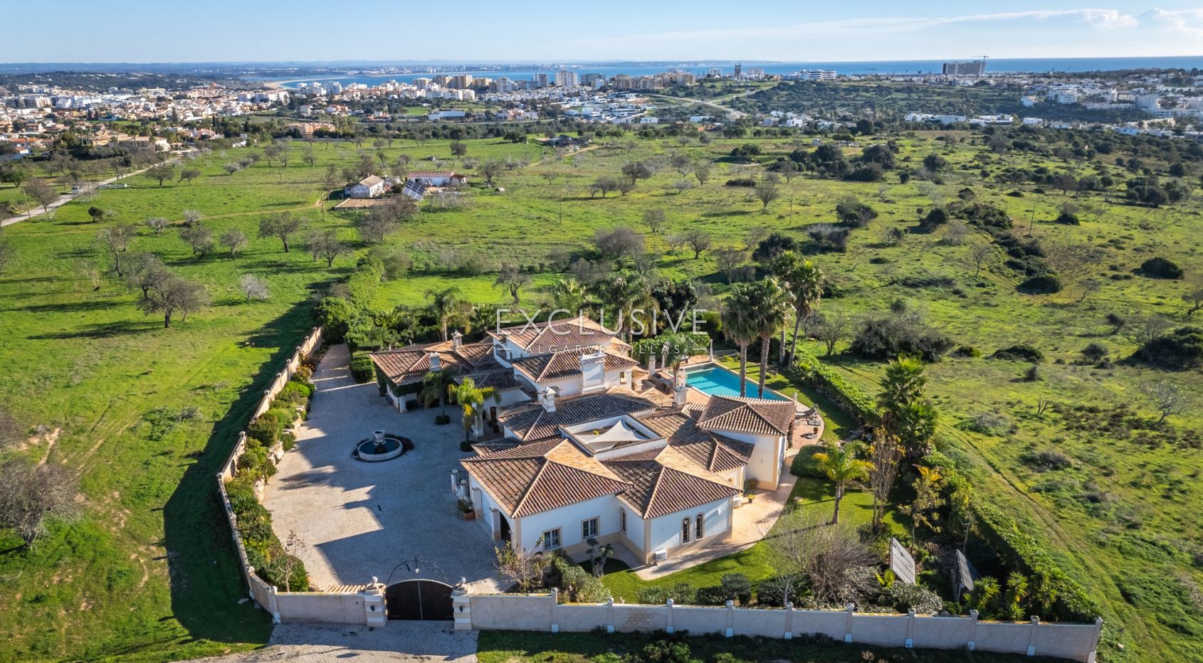 Exquise propriété de luxe avec vue sur la mer à Lagos près des plages et du terrain de golf