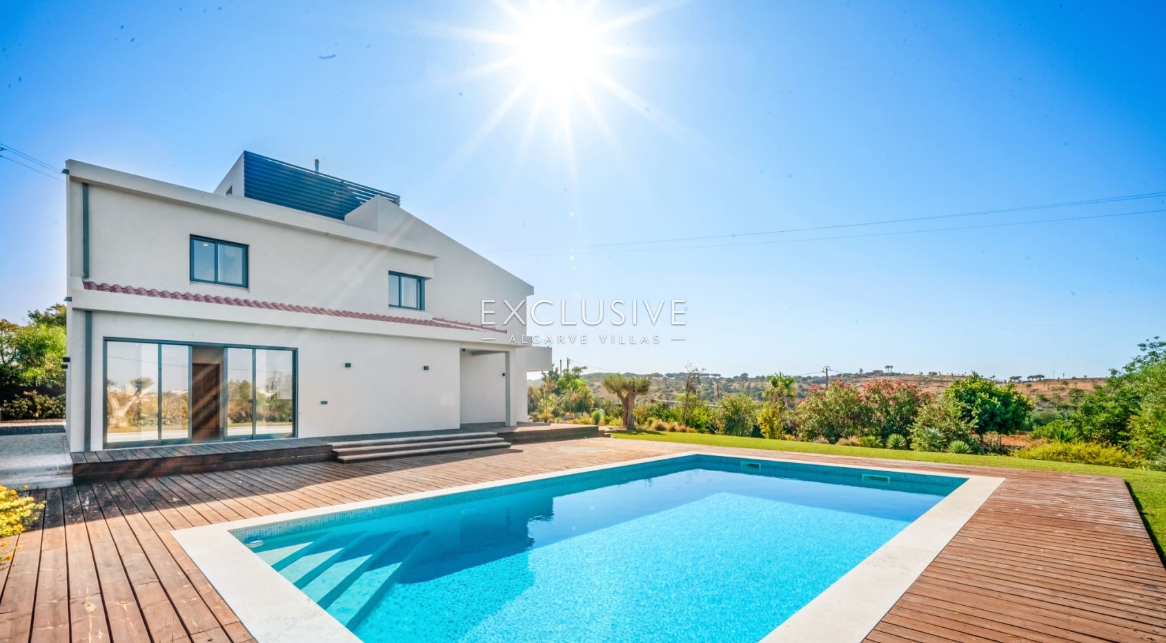 7 bedroom modern villa near Quarteira Beach, Algarve