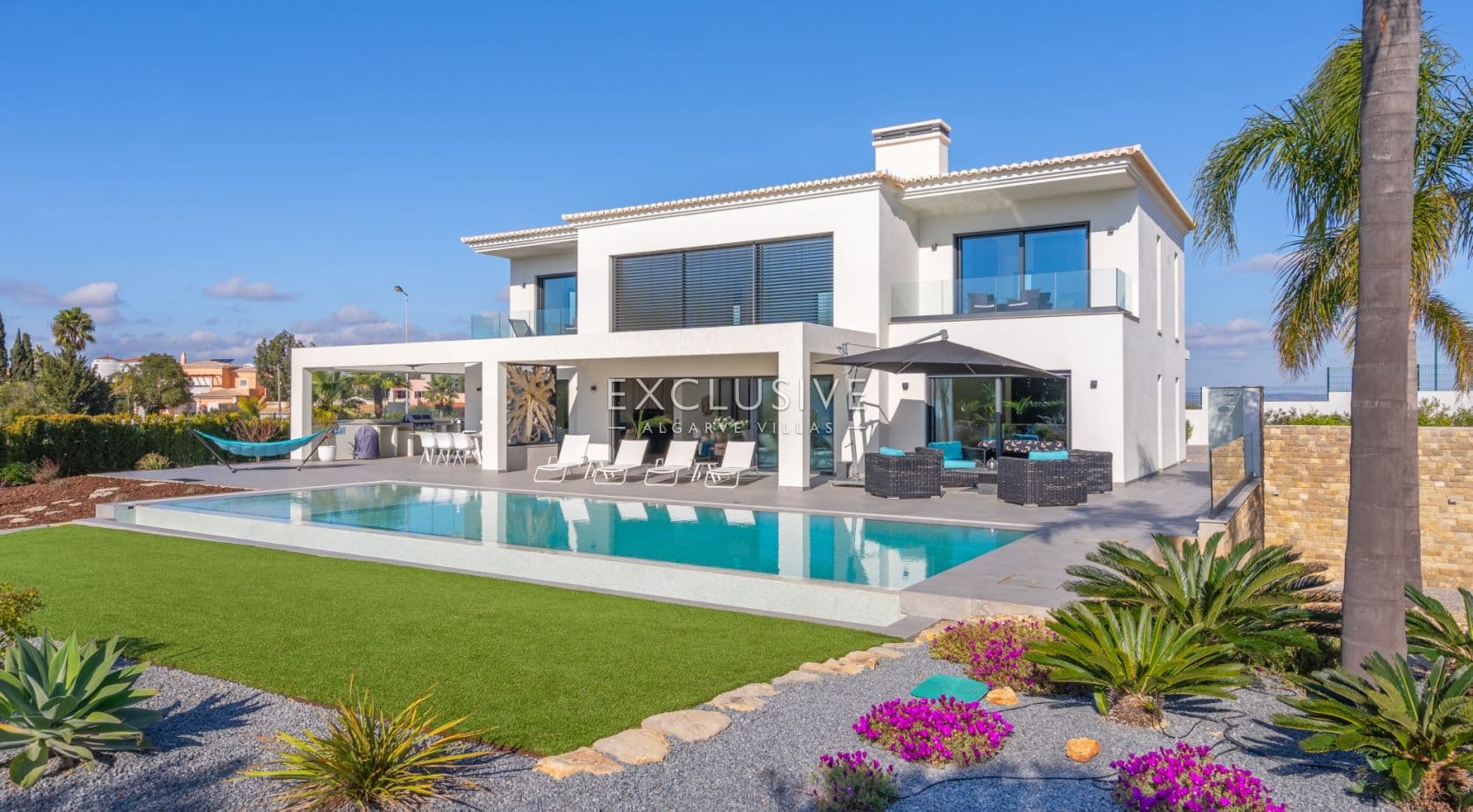 Zeitgenössische Villa mit 4 Schlafzimmern und Pool in Carvoeiro, Algarve-1