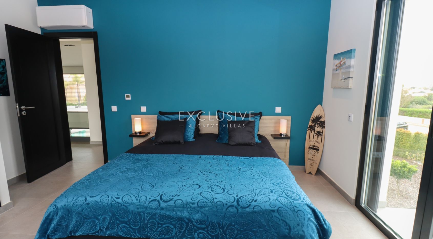 Contemporary 4 bedroom villa with pool in Carvoeiro, Algarve