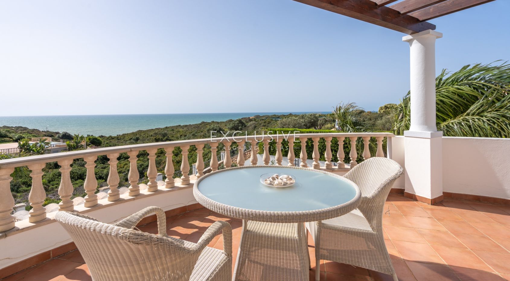 villa de 4+3 chambres avec vue sur la mer et les falaises Carvoeiro, Algarve