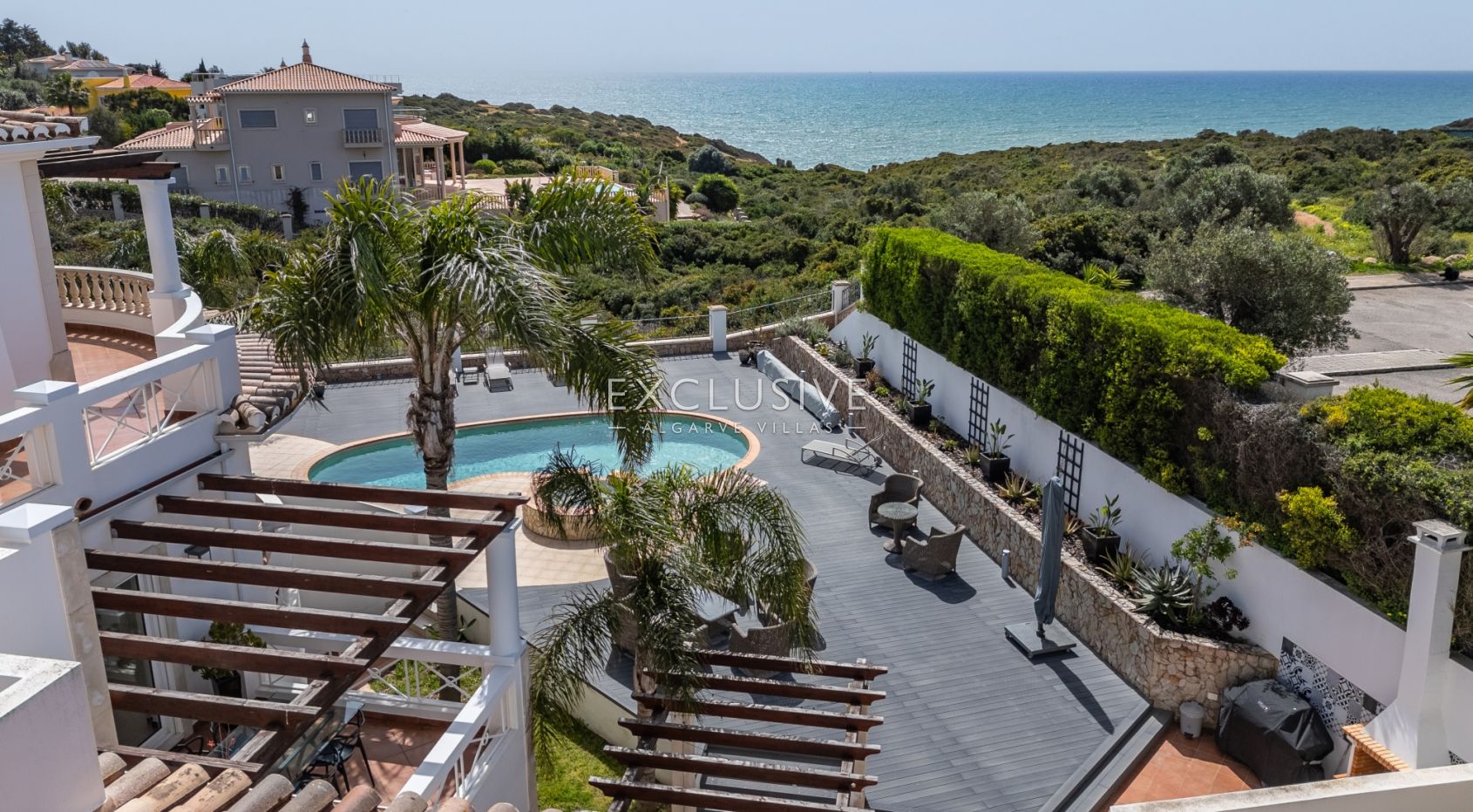 villa de 4+3 chambres avec vue sur la mer et les falaises Carvoeiro, Algarve