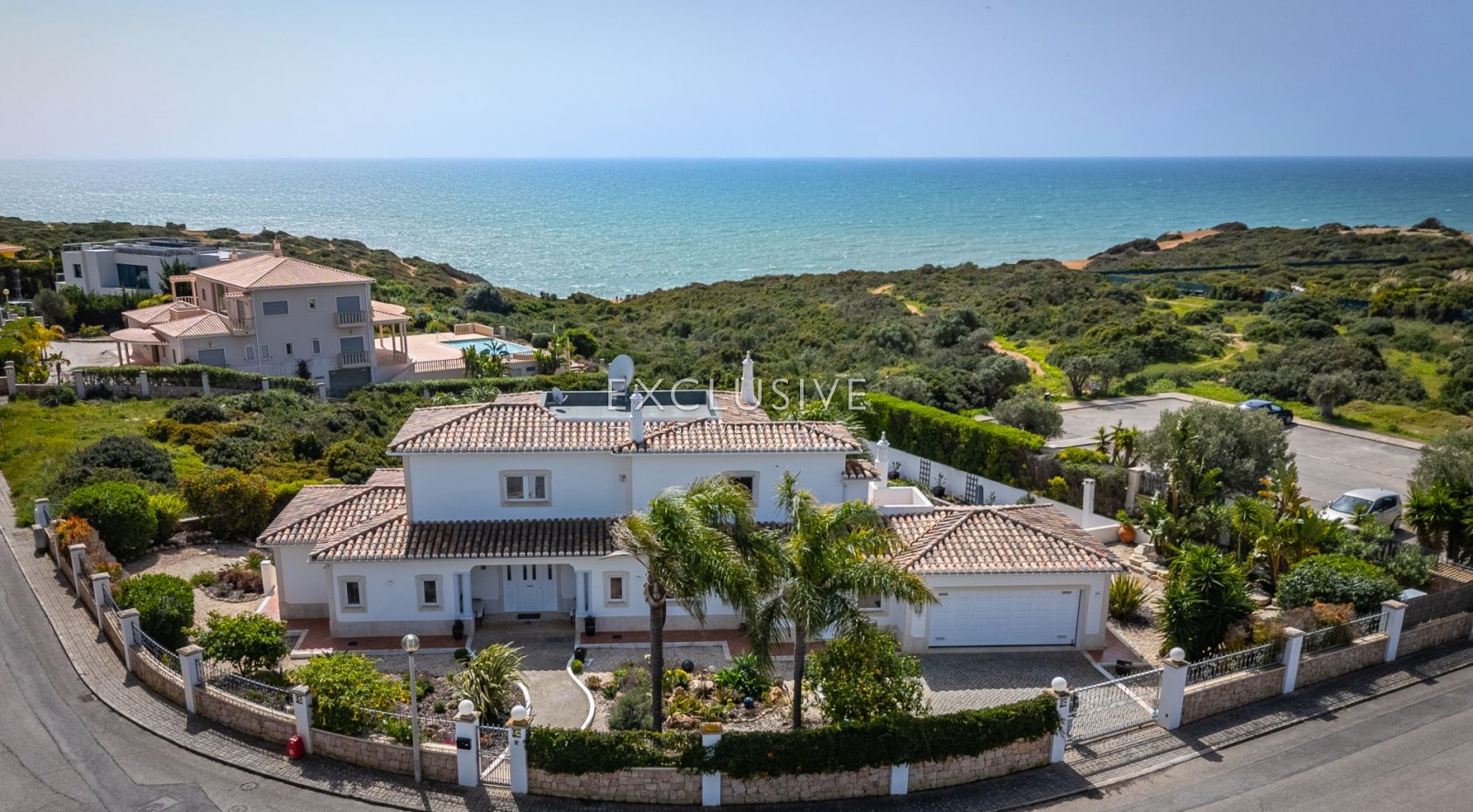 villa de 4+3 chambres avec vue sur la mer et les falaises Carvoeiro, Algarve