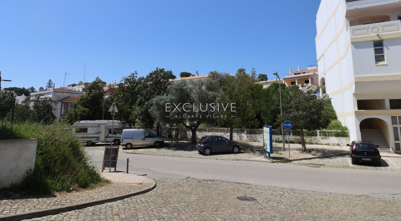 Carvoeiro centre building plot within walking distance to the beach, unique opportunity
