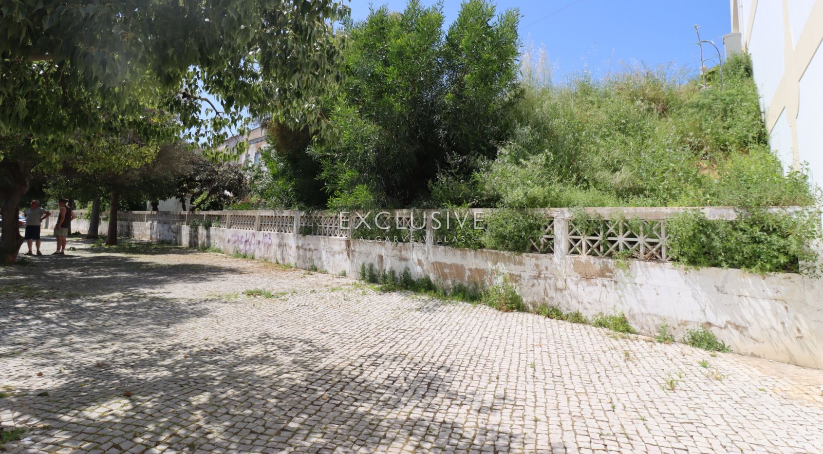 Carvoeiro centre building plot within walking distance to the beach, unique opportunity