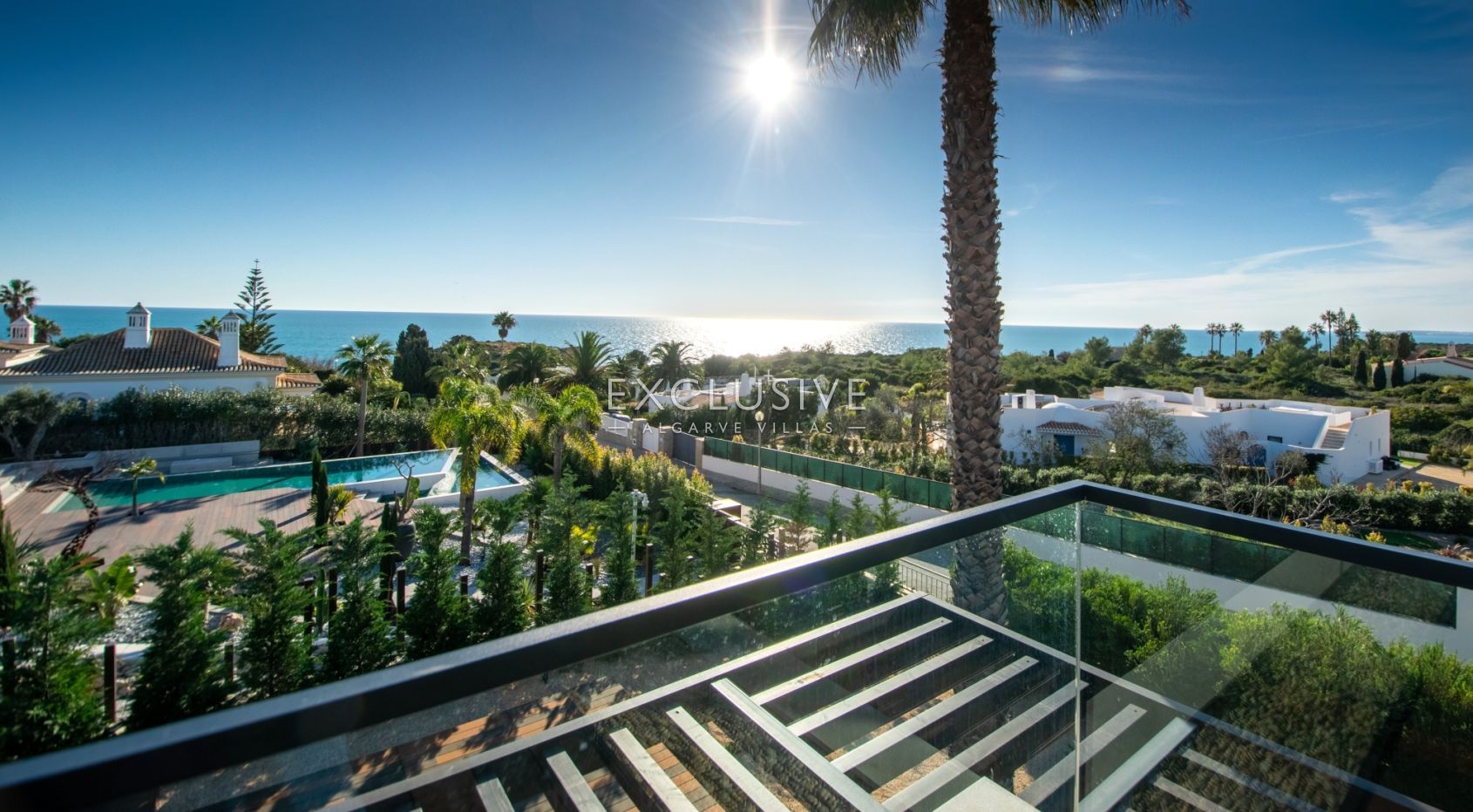 4 Schlafzimmer moderne Villa mit Pool und Meerblick in Carvoeiro, Algarve