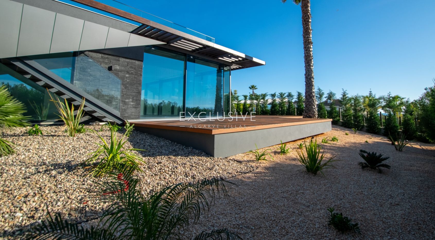 4 Schlafzimmer moderne Villa mit Pool und Meerblick in Carvoeiro, Algarve