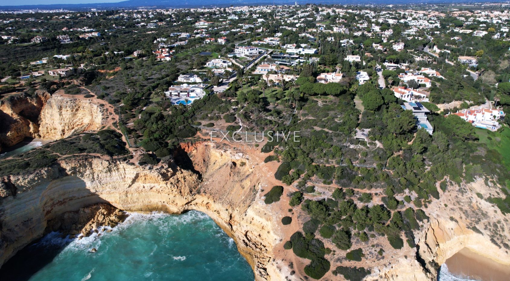 4 Schlafzimmer moderne Villa mit Pool und Meerblick in Carvoeiro, Algarve