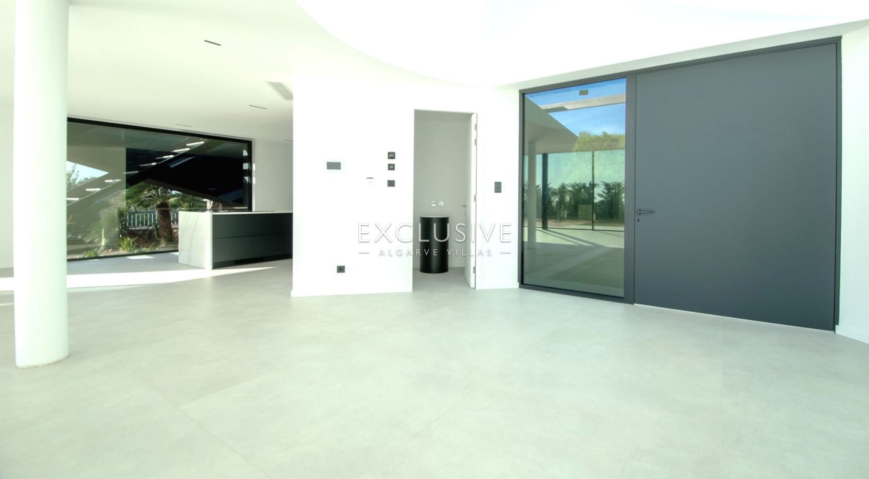 4 Schlafzimmer moderne Villa mit Pool und Meerblick in Carvoeiro, Algarve