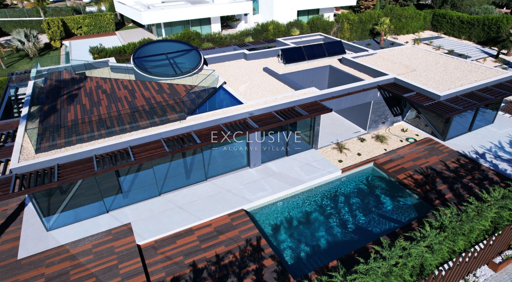 4 Schlafzimmer moderne Villa mit Pool und Meerblick in Carvoeiro, Algarve