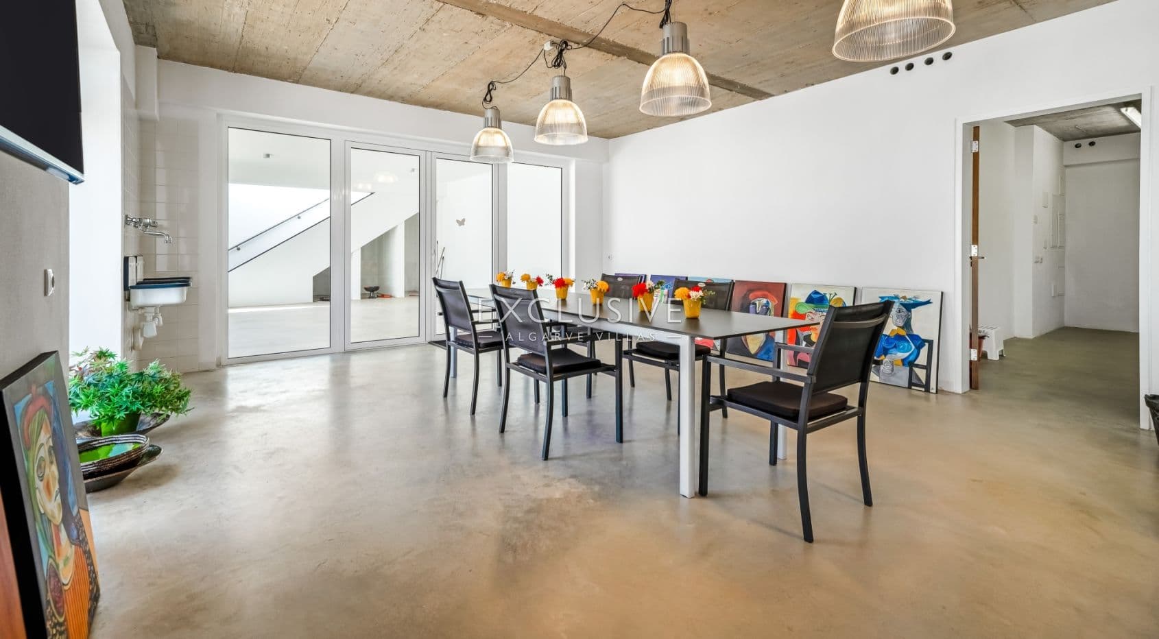 Unique designer contemporary villa in Carvoeiro with large plot and private pool near the beach