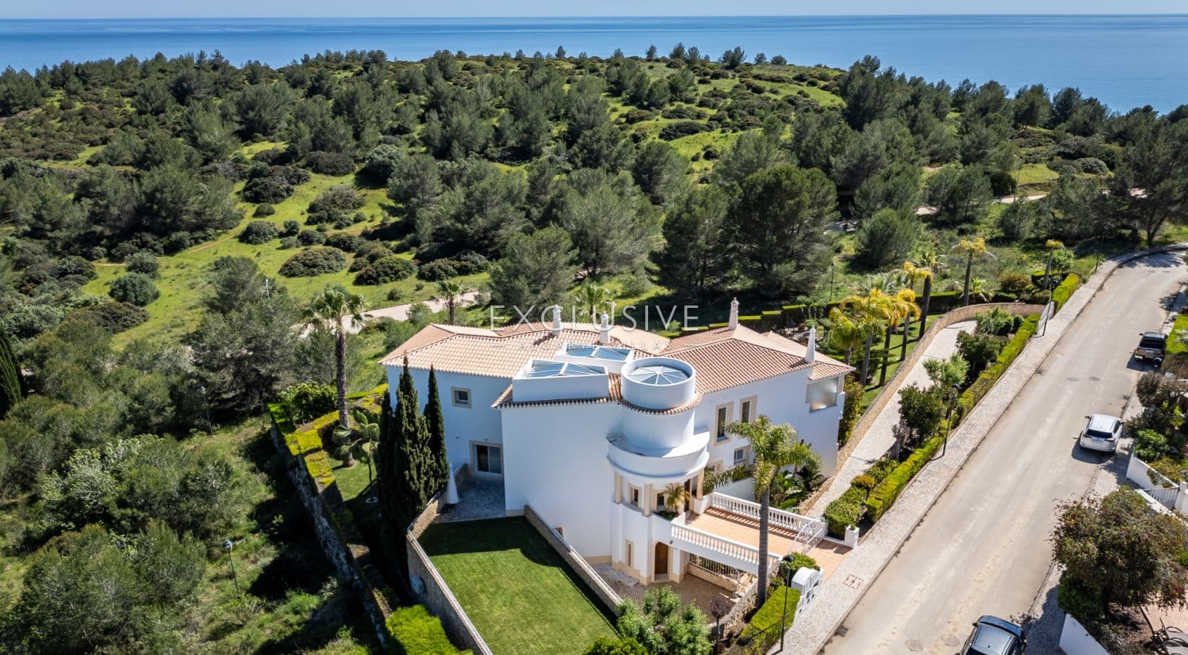 Luxury Coastal Villa with Panoramic Views in Western Algarve Natural Park-2